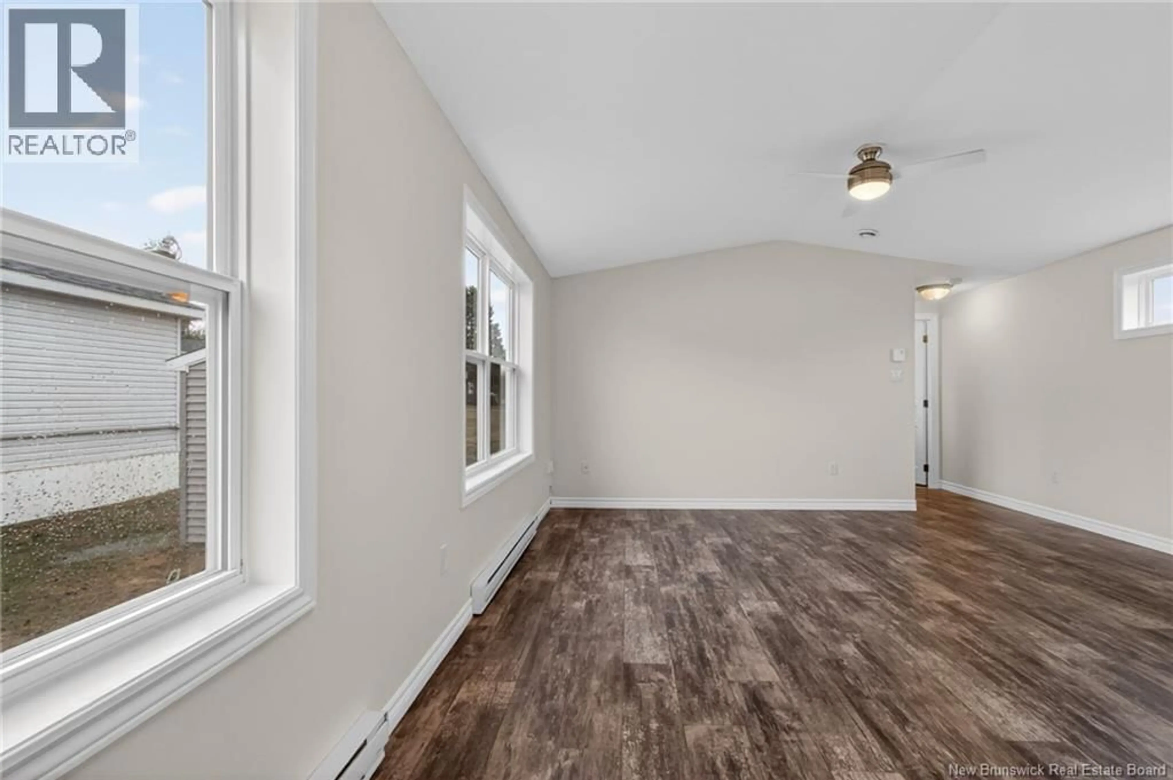 A pic of a room for 31 GERALD BOULEVARD, Moncton New Brunswick E1E3T3