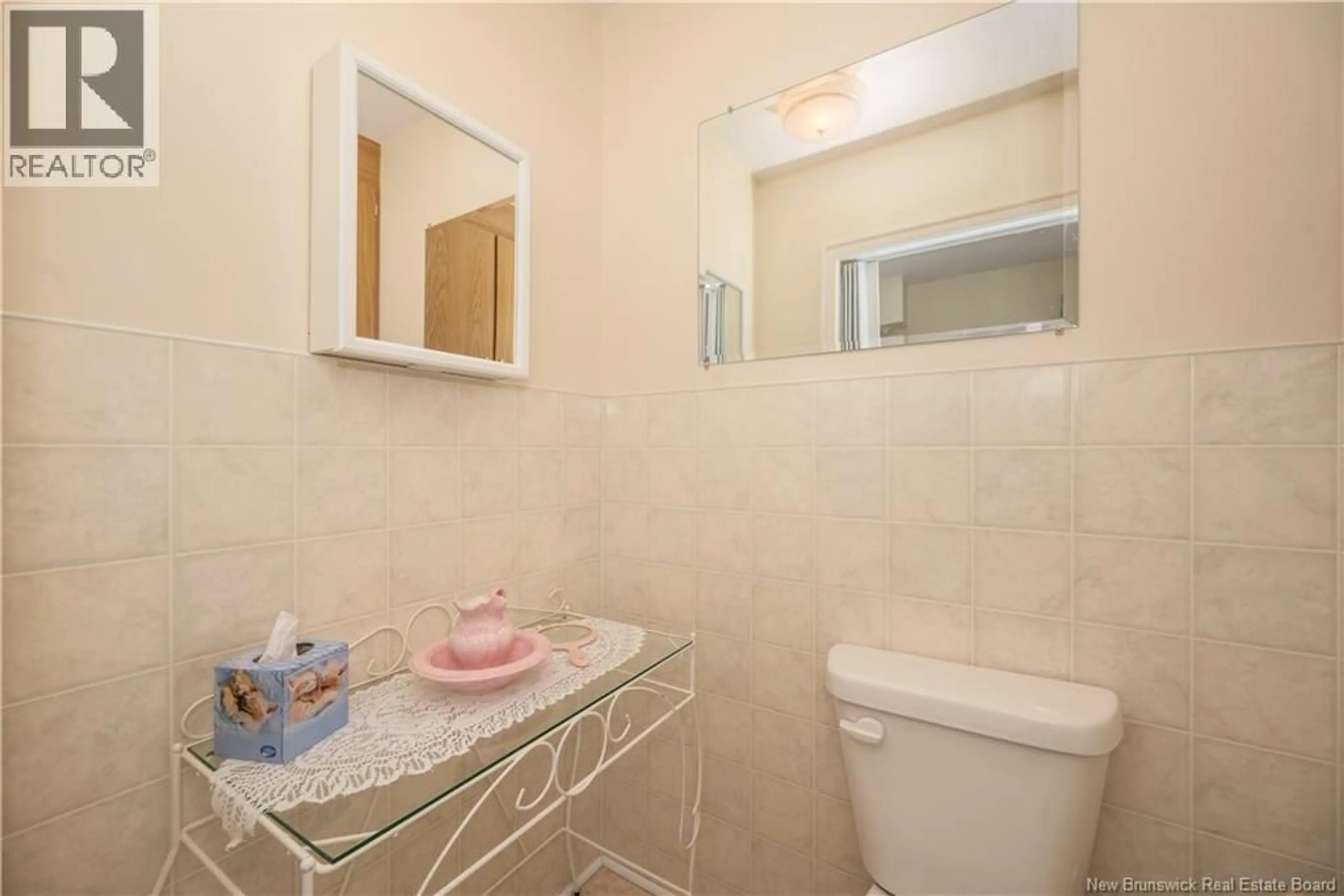Standard bathroom, ceramic/tile floor for 43 BIRCH STREET, Minto New Brunswick E4B3L7