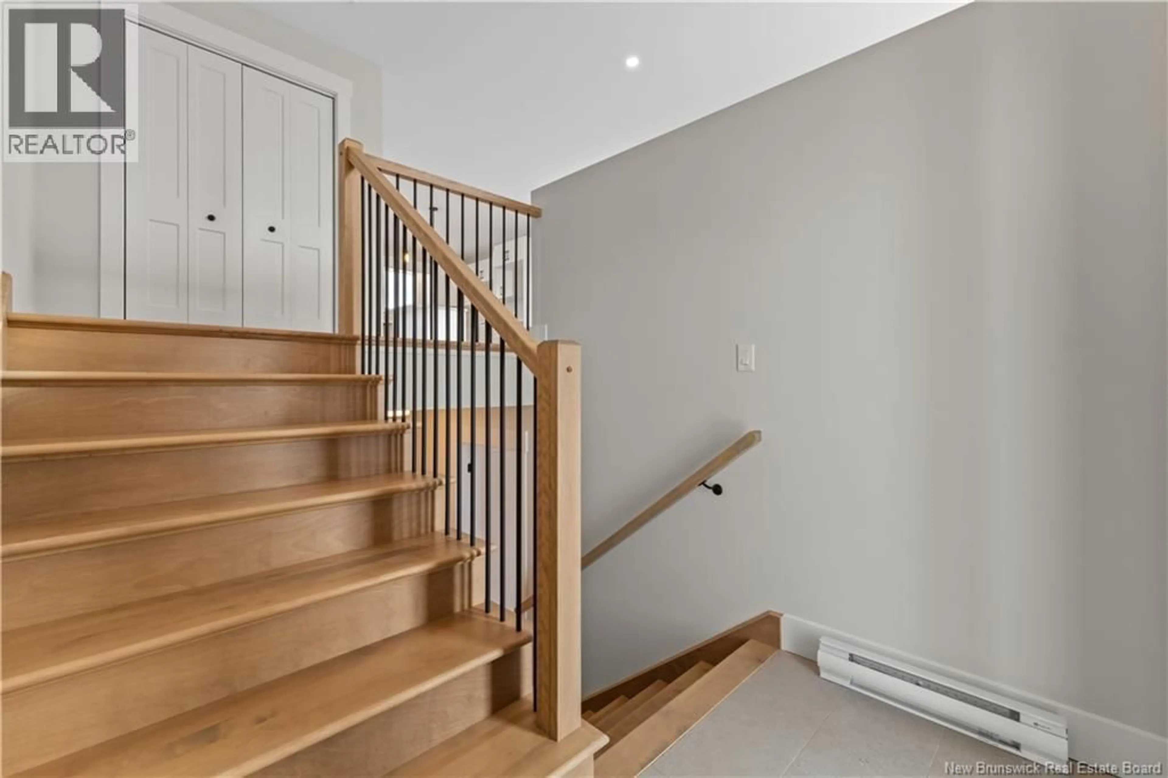 Stairs for 283 MACCOUN STREET, Moncton New Brunswick E1K0A1