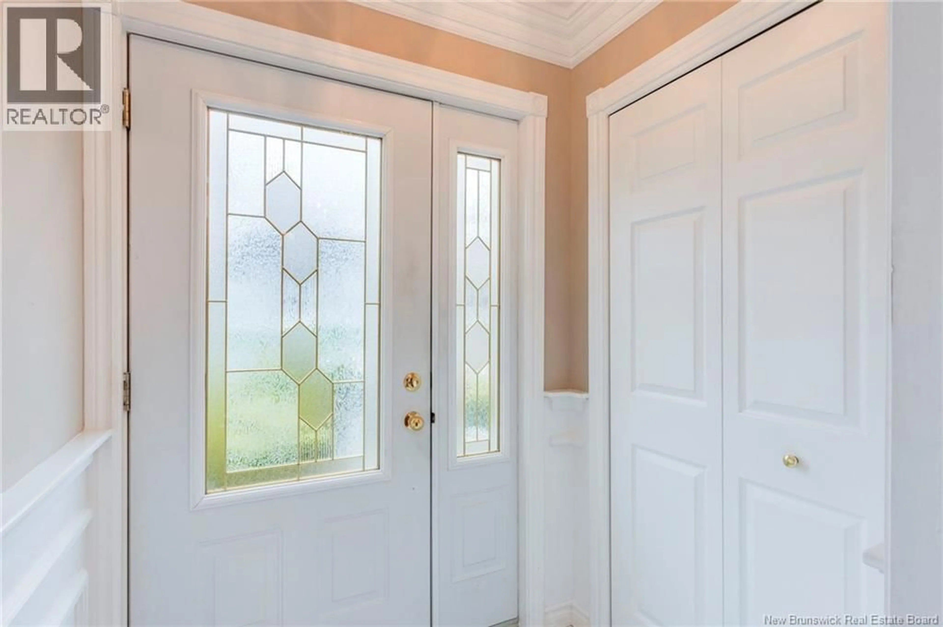 Indoor entryway for 1257 MANAWAGONISH ROAD, Saint John New Brunswick E2M3X8