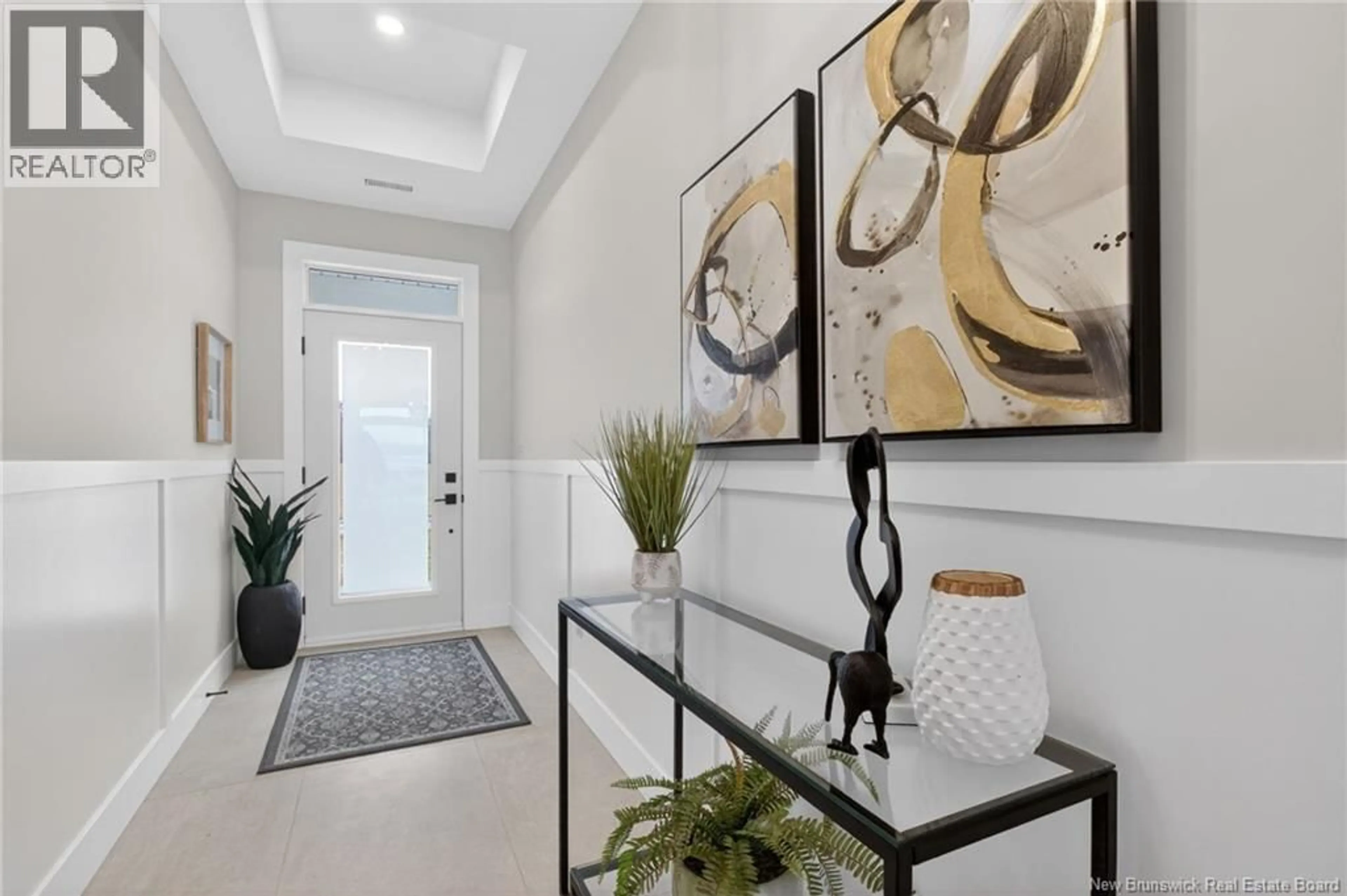 Indoor entryway for 114 - 724 ROUTE 133, Pointe-Du-Chêne New Brunswick E4P5A3