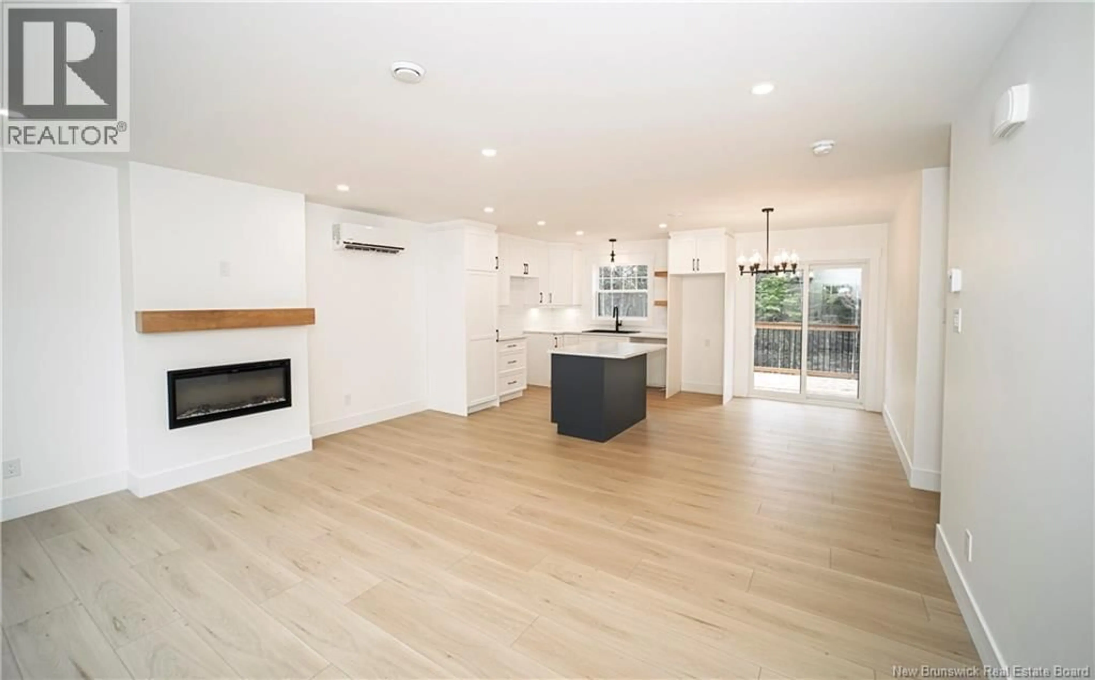 Open concept kitchen, wood/laminate floor for 670 ENGLISH SETTLEMENT ROAD, Taymouth New Brunswick E3B2B8