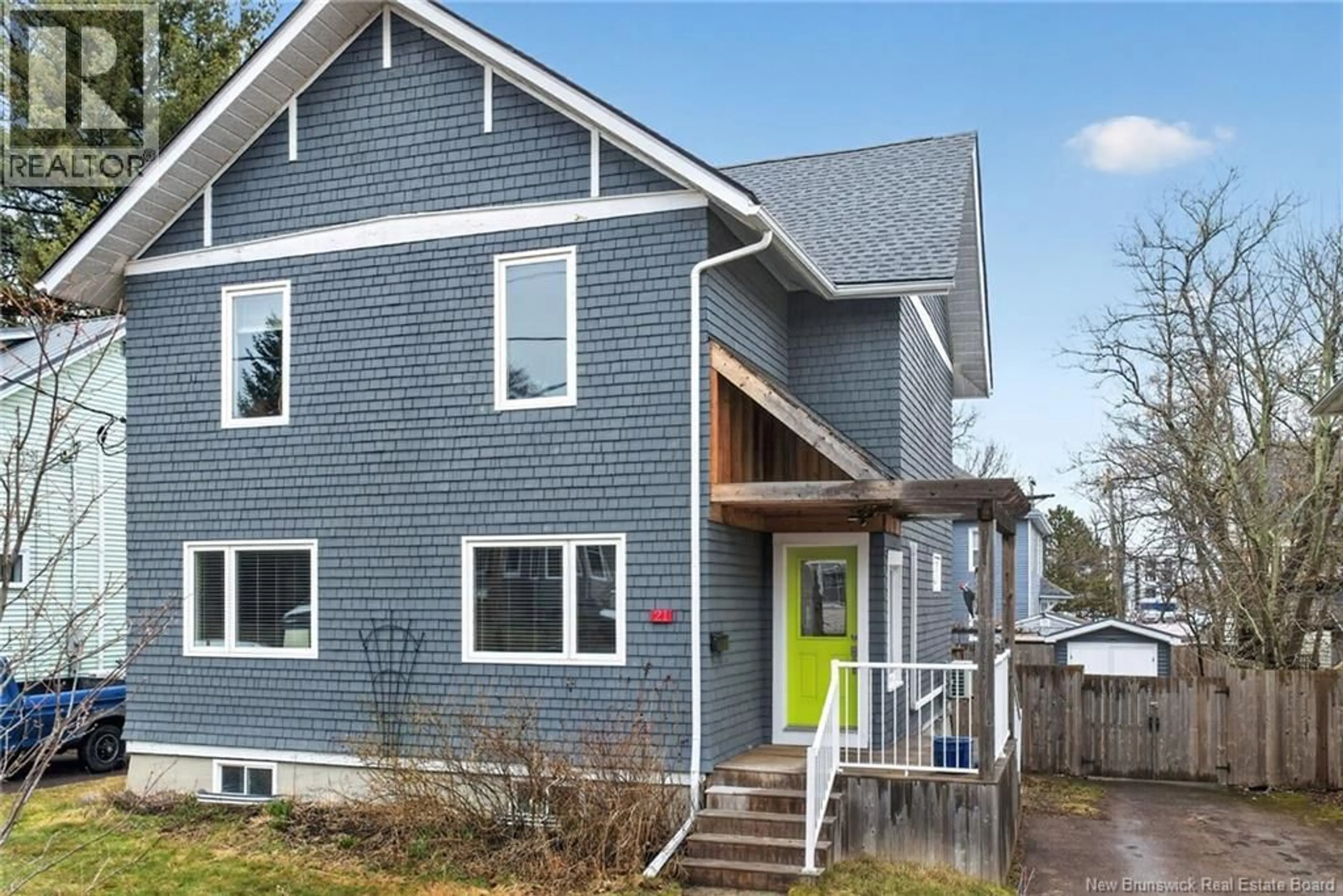 Home with vinyl exterior material, street for 21 PORTLEDGE, Moncton New Brunswick E1C5S6