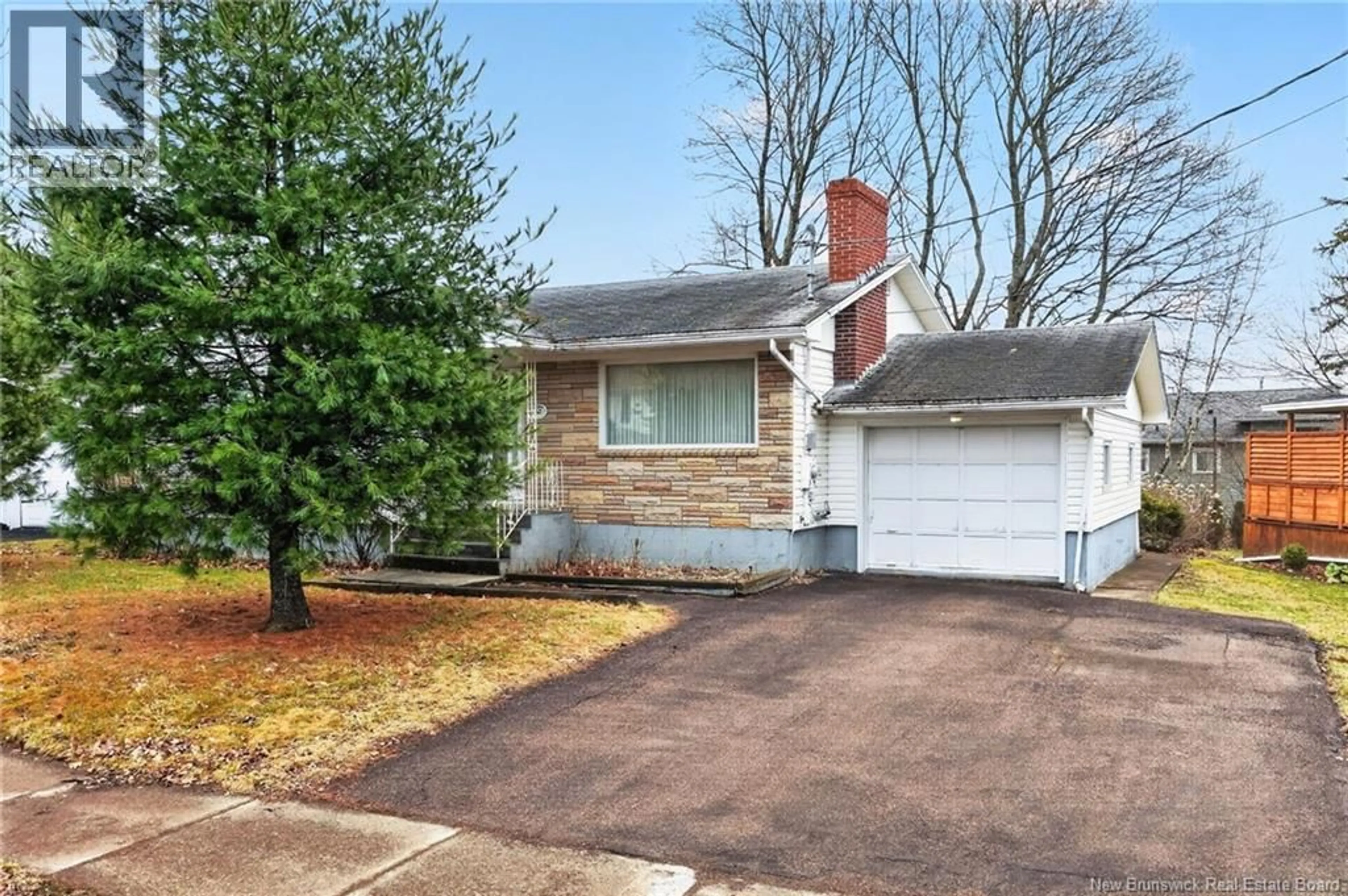 Unknown for 62 MADISON AVENUE, Moncton New Brunswick E1E1R5