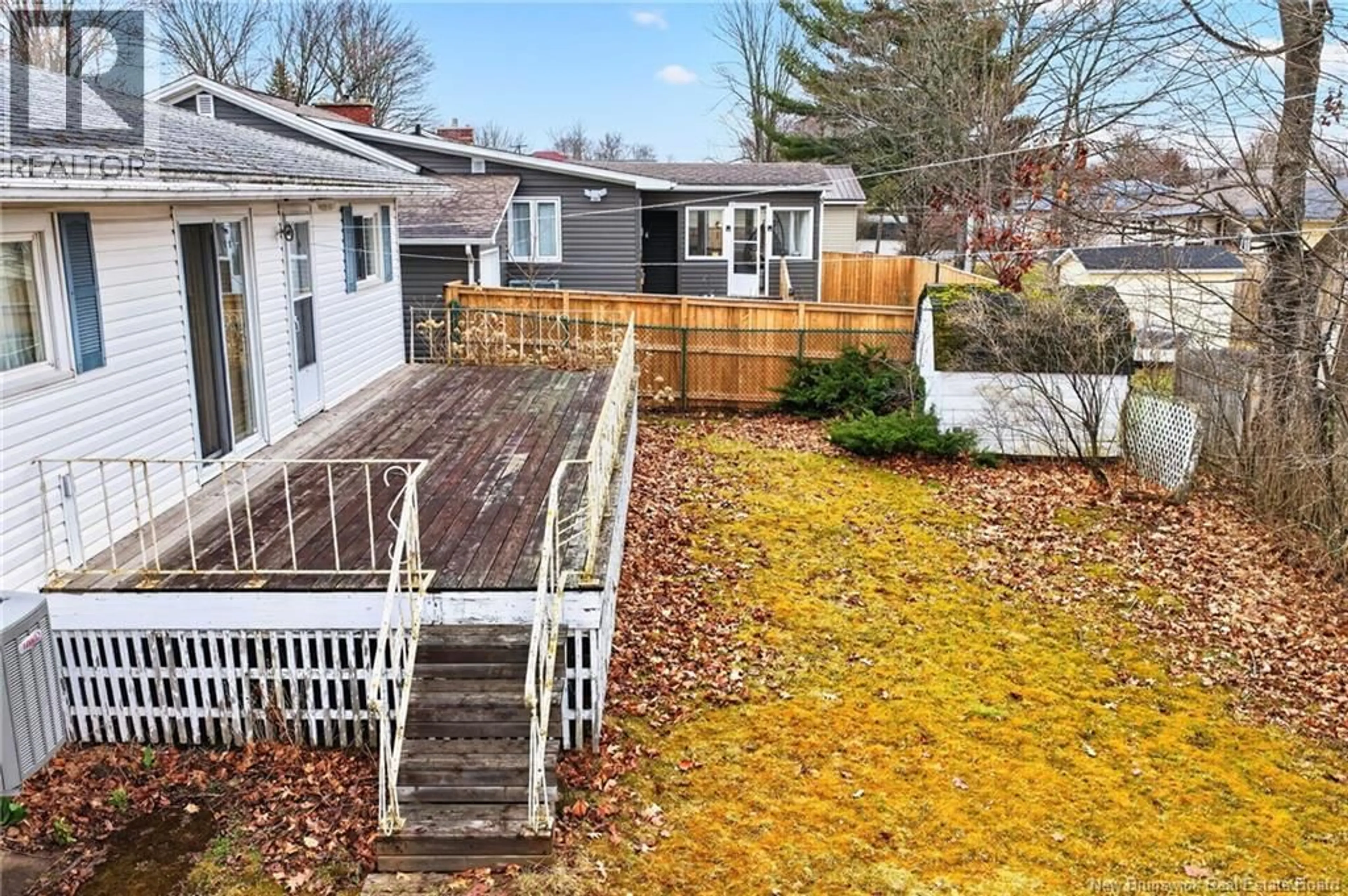 A pic from outside/outdoor area/front of a property/back of a property/a pic from drone, street for 62 MADISON AVENUE, Moncton New Brunswick E1E1R5