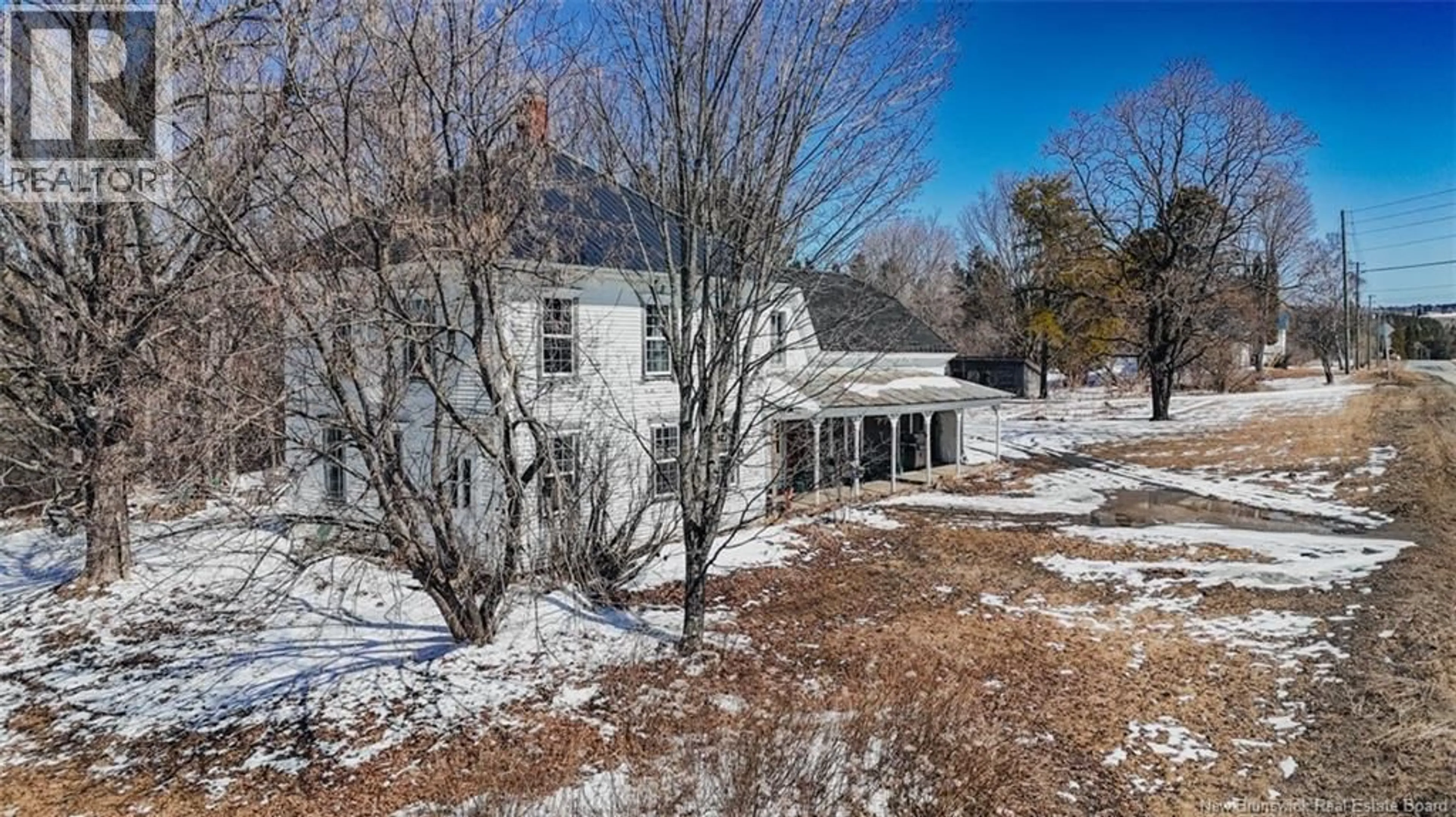 A pic from outside/outdoor area/front of a property/back of a property/a pic from drone, unknown for 8560 ROUTE 107, Glassville New Brunswick E7L1A9