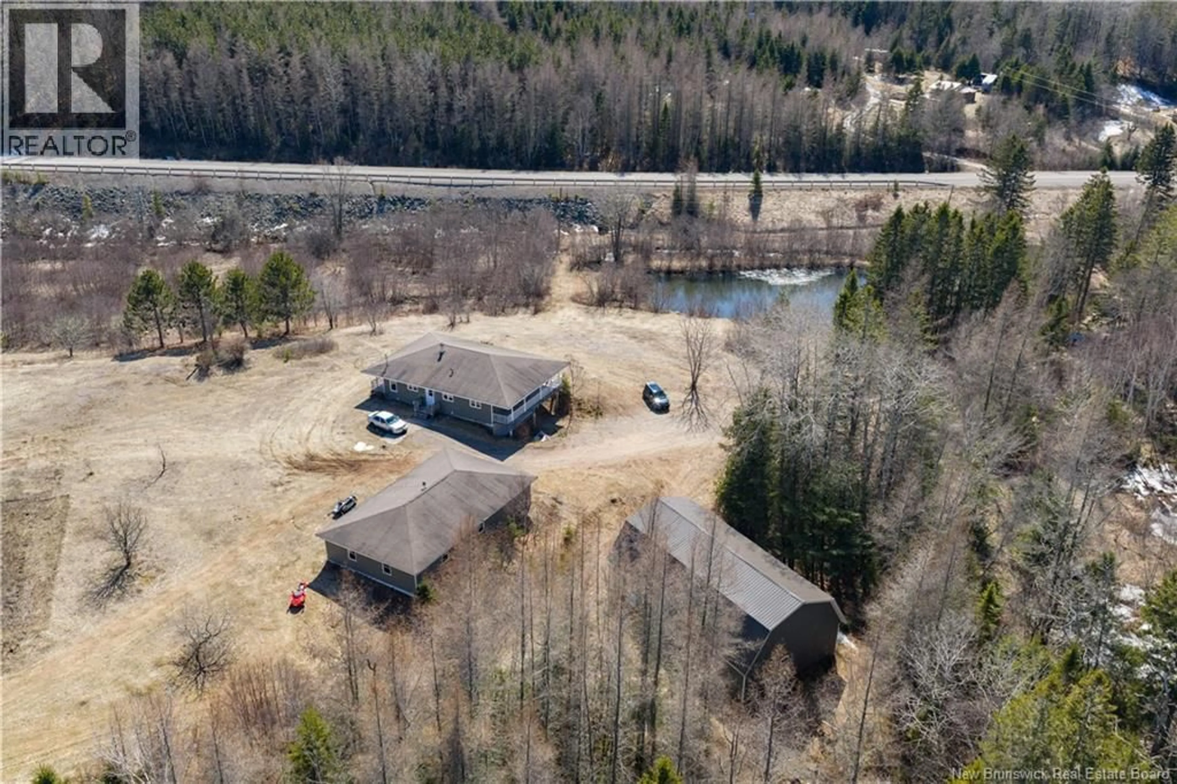 A pic from outside/outdoor area/front of a property/back of a property/a pic from drone, water/lake/river/ocean view for 949 ROUTE 865, Southfield New Brunswick E4E5P5