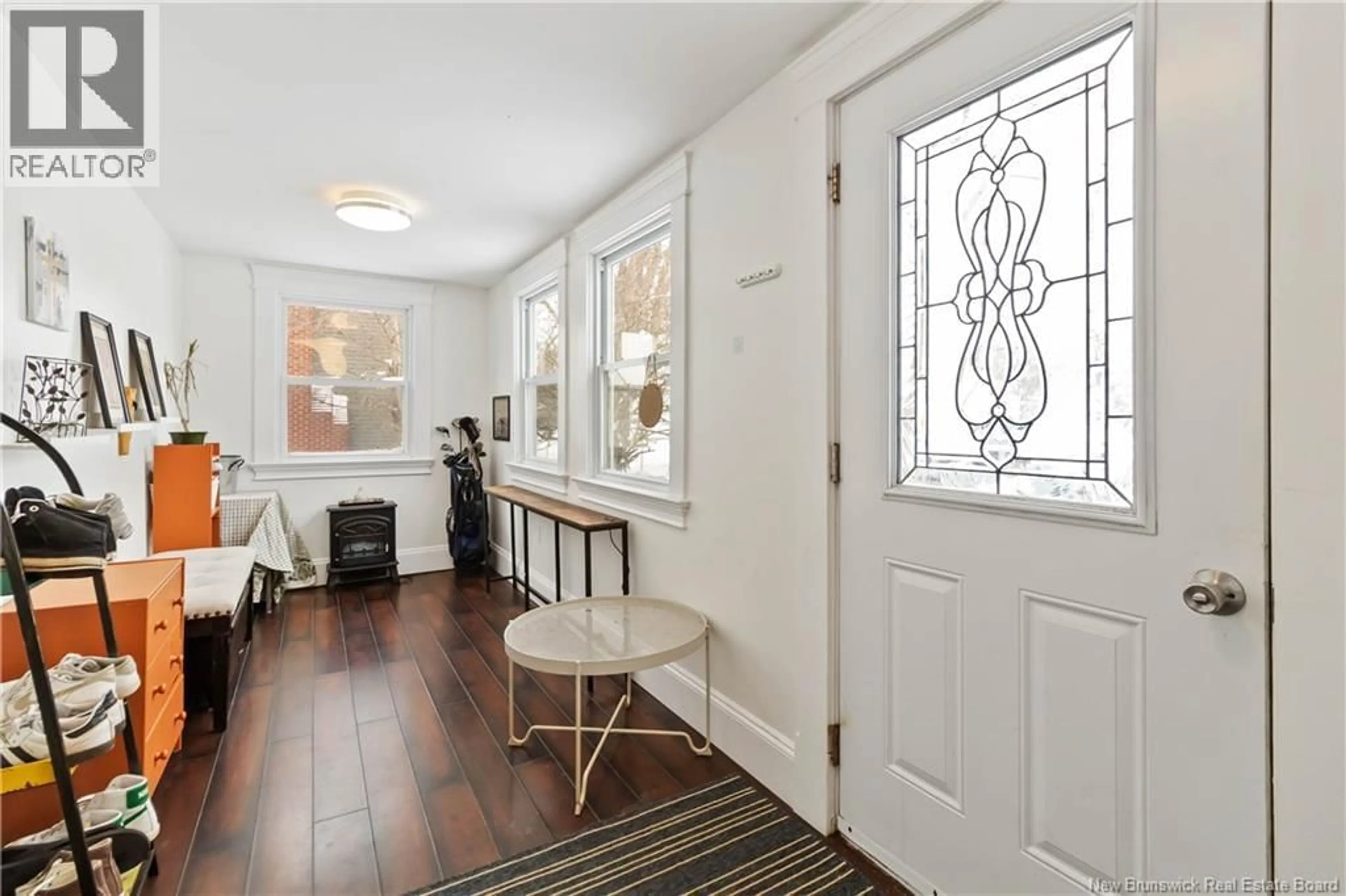 Indoor entryway for 114 PLEASANT STREET, Moncton New Brunswick E1A2V2