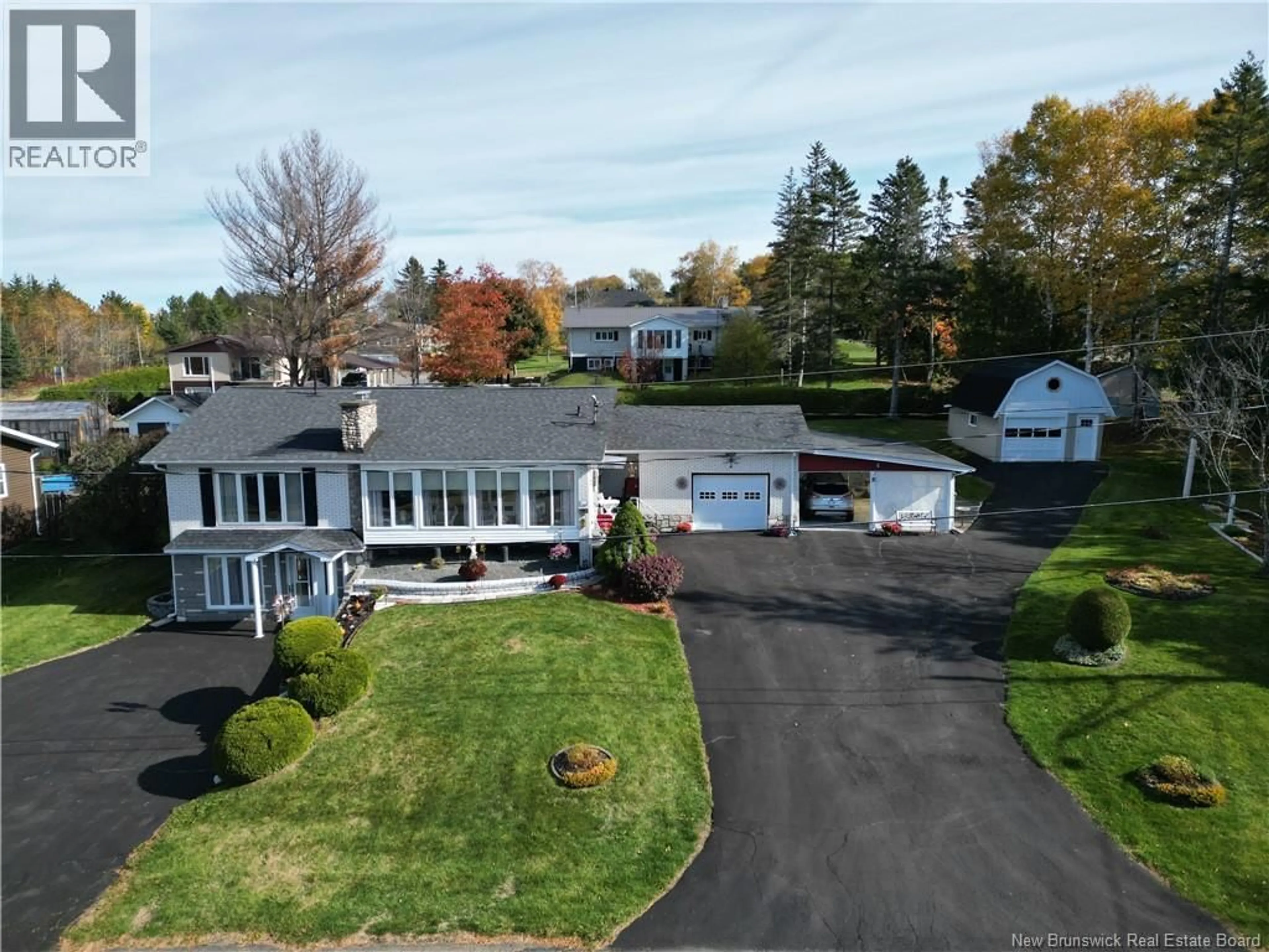A pic from outside/outdoor area/front of a property/back of a property/a pic from drone, street for 198 BELLEVUE STREET, Grand Falls New Brunswick E3Y1C2