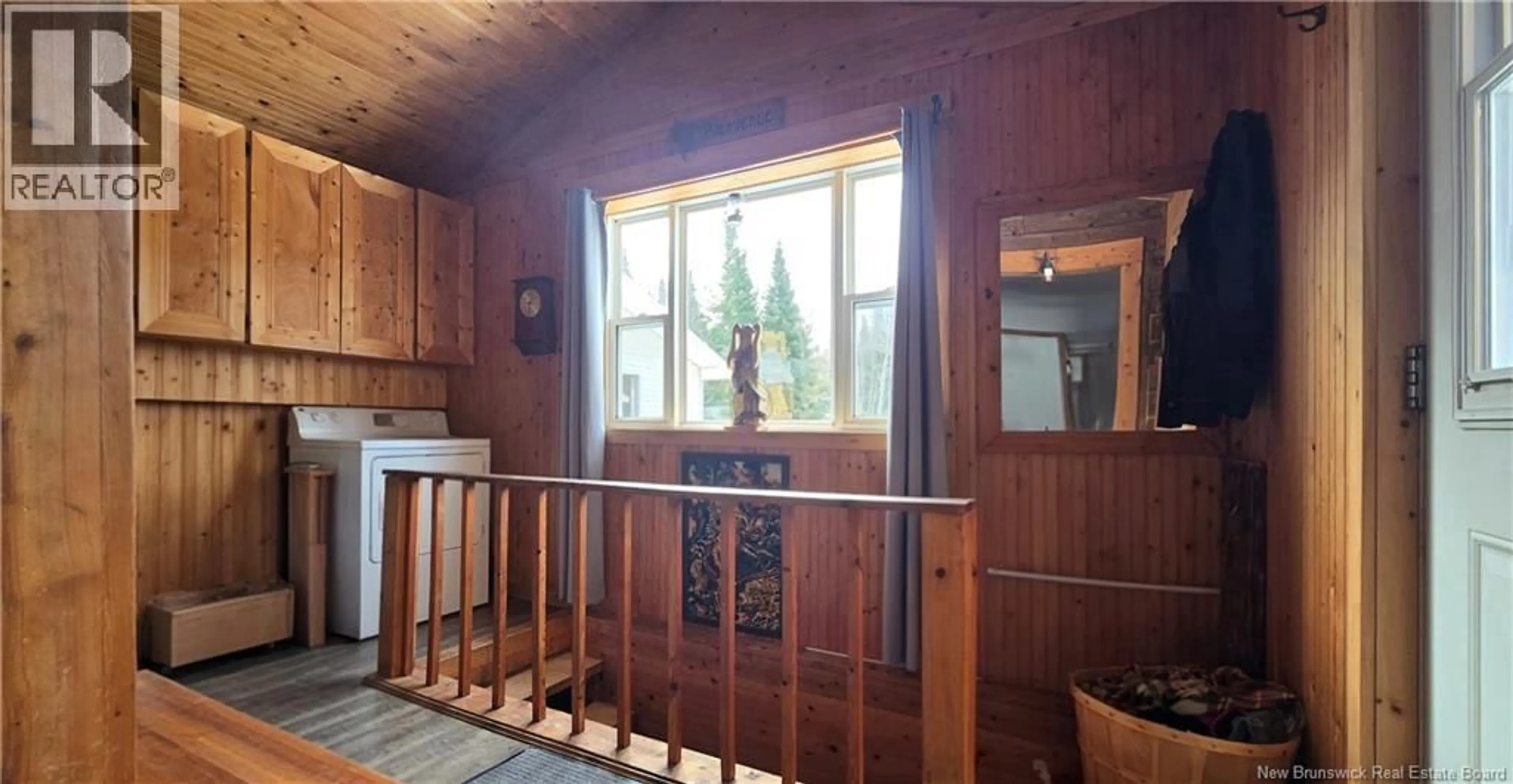 Indoor foyer for 82 BELANGER ROAD, Saint-Arthur New Brunswick E3N5P1