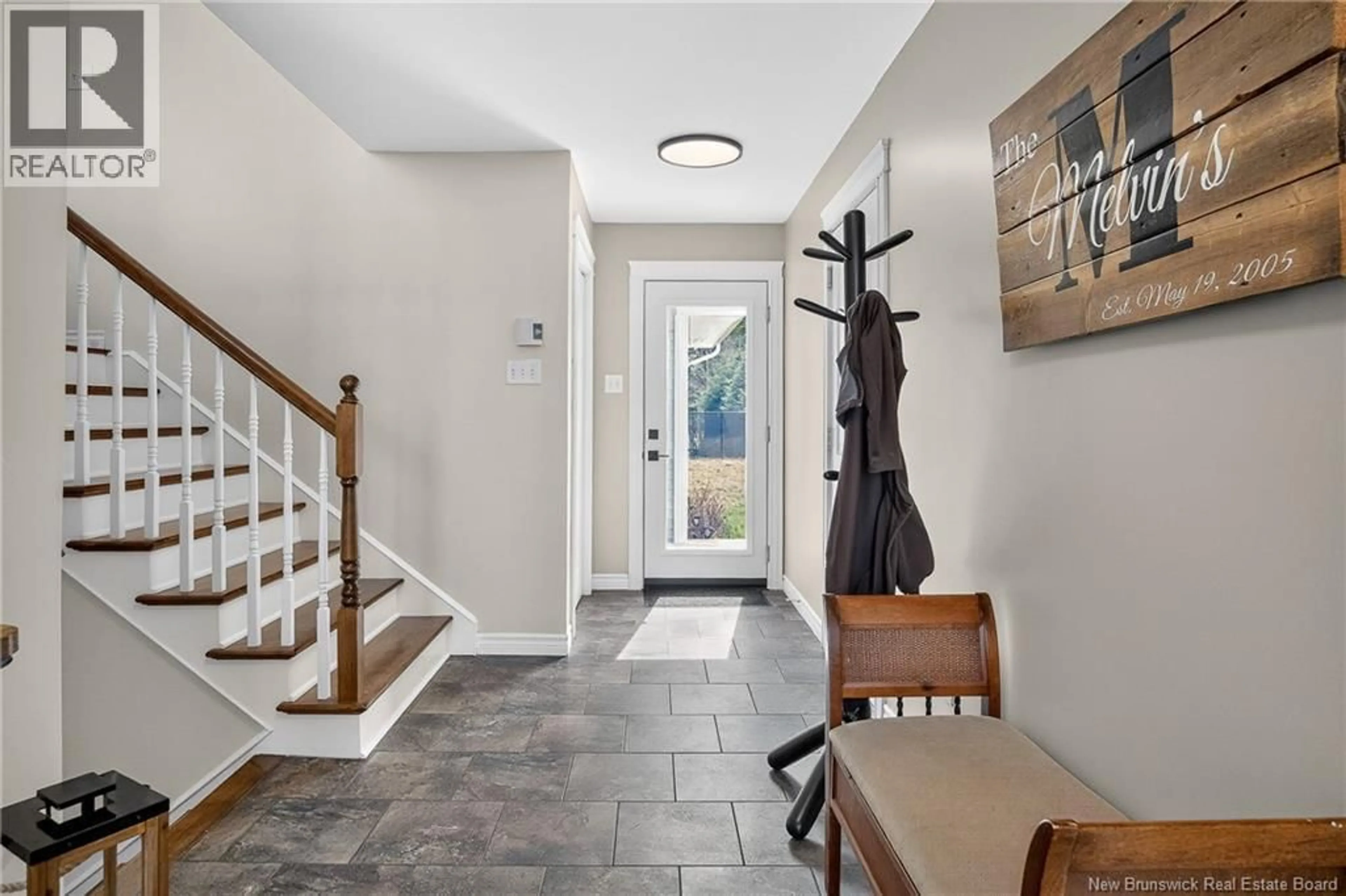 Indoor entryway for 27 JENKINS DRIVE, Quispamsis New Brunswick E2E0J6