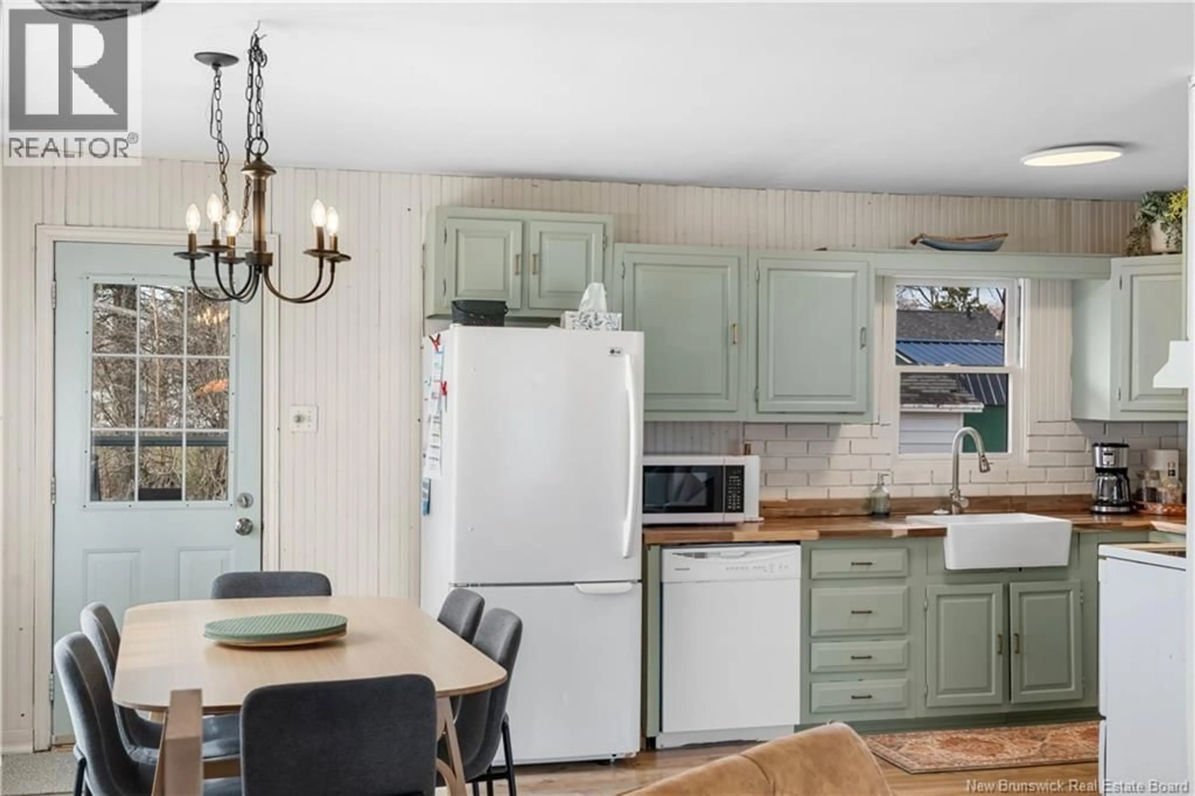 Open concept kitchen, unknown for 60 THIRD AVENUE, Pointe-Du-Chêne New Brunswick E4P5H8