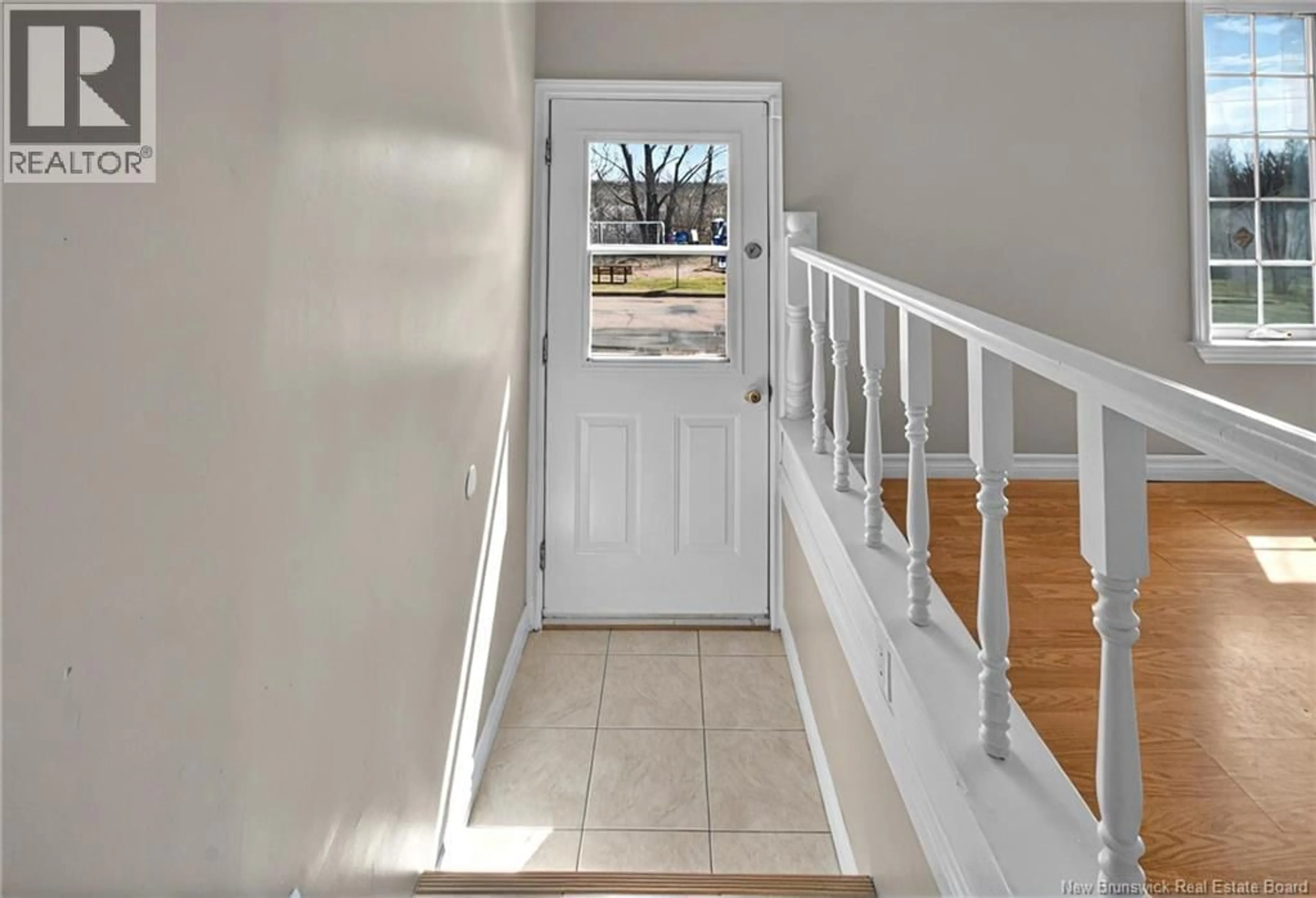 Indoor entryway for 221 BOND DRIVE, Moncton New Brunswick E1E1A1