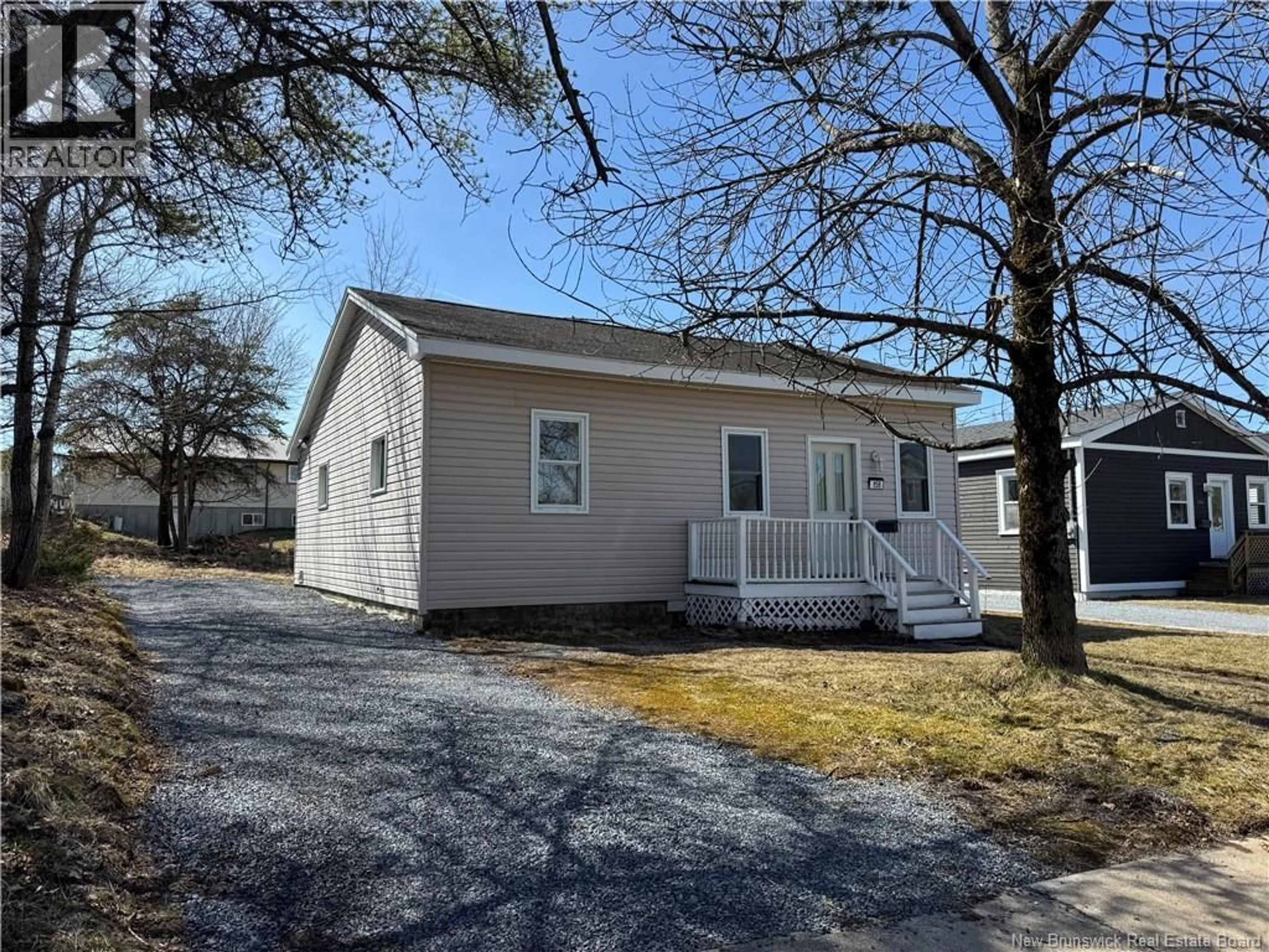 Home with vinyl exterior material, street for 158 MOLSON AVENUE, Saint John New Brunswick E2M3J3