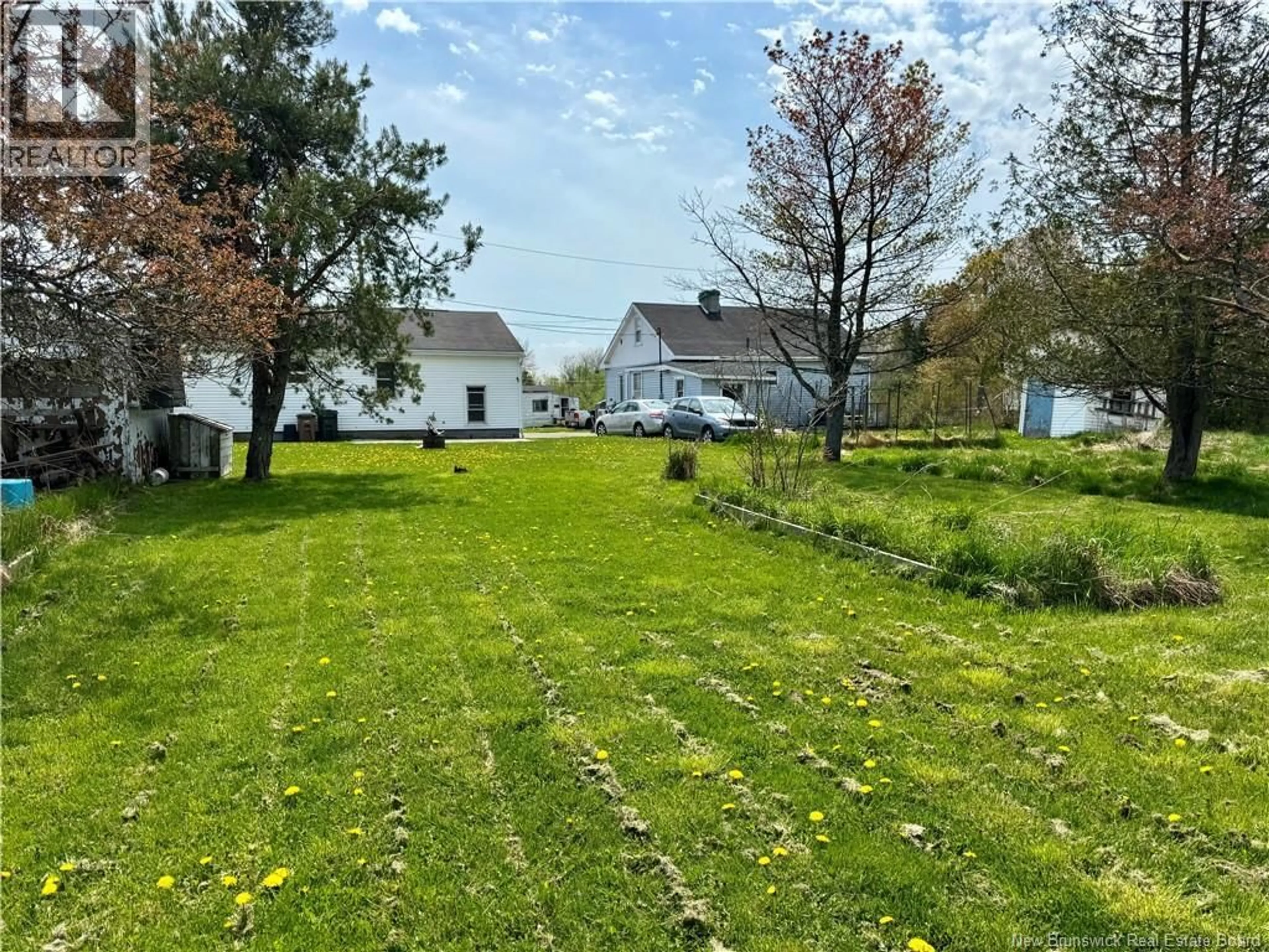 A pic from outside/outdoor area/front of a property/back of a property/a pic from drone, street for 281 SIMPSON DRIVE, Saint John New Brunswick E2H2C8