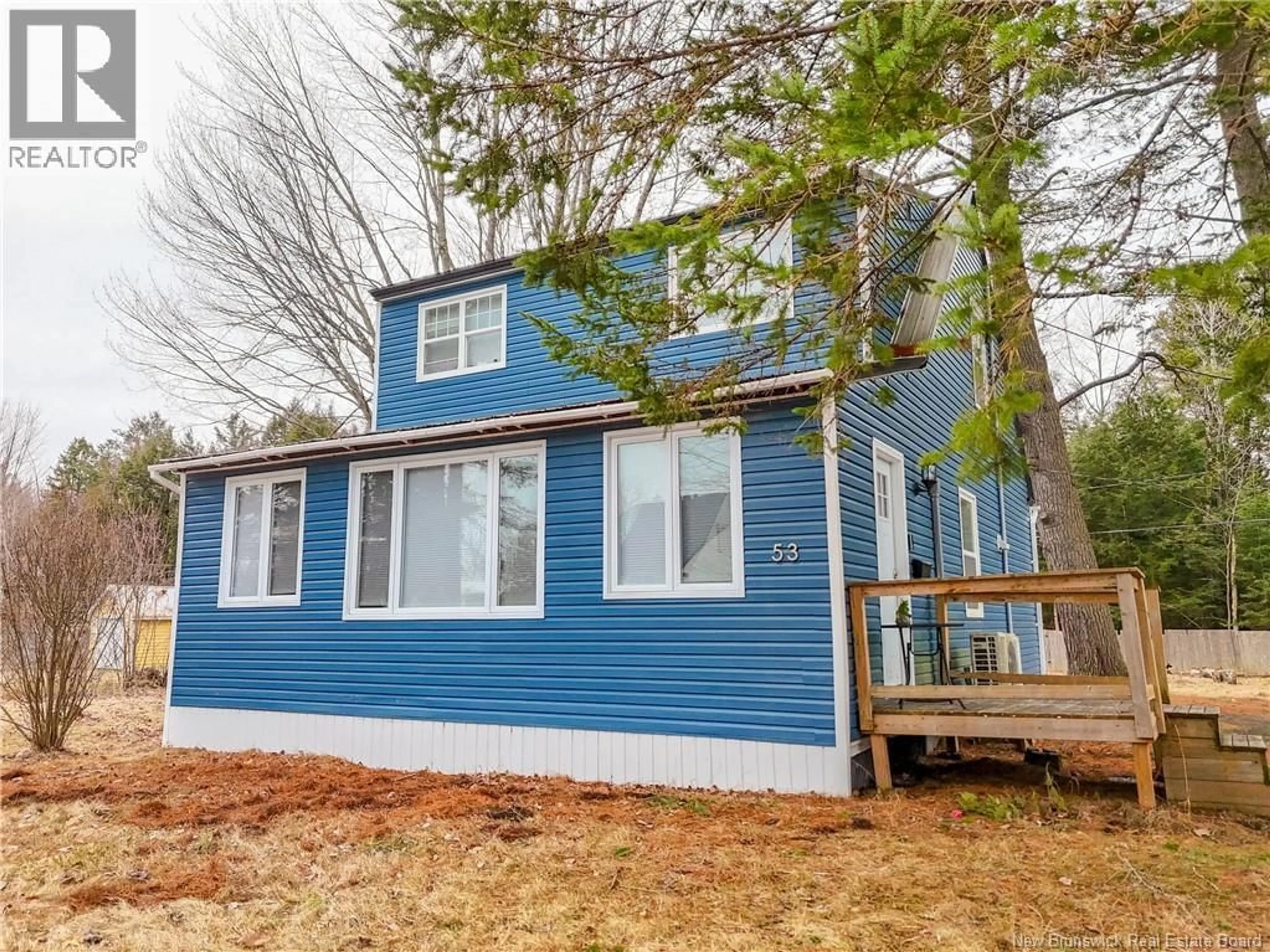 Home with vinyl exterior material, unknown for 53 VETERANS DRIVE, Fredericton New Brunswick E3A4C6