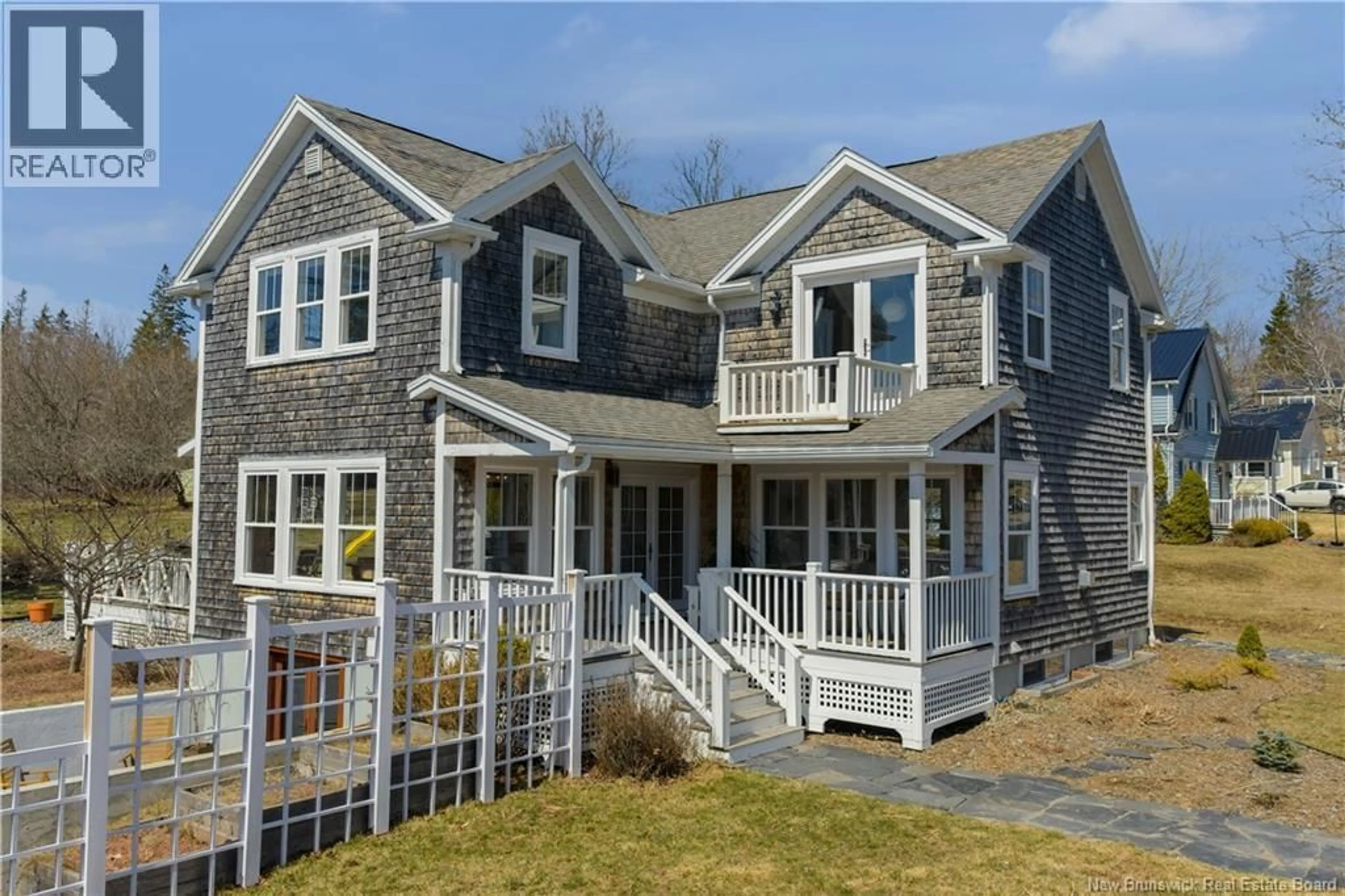 Home with vinyl exterior material, street for 48 CHARLES STREET, Saint Andrews New Brunswick E5B2J2