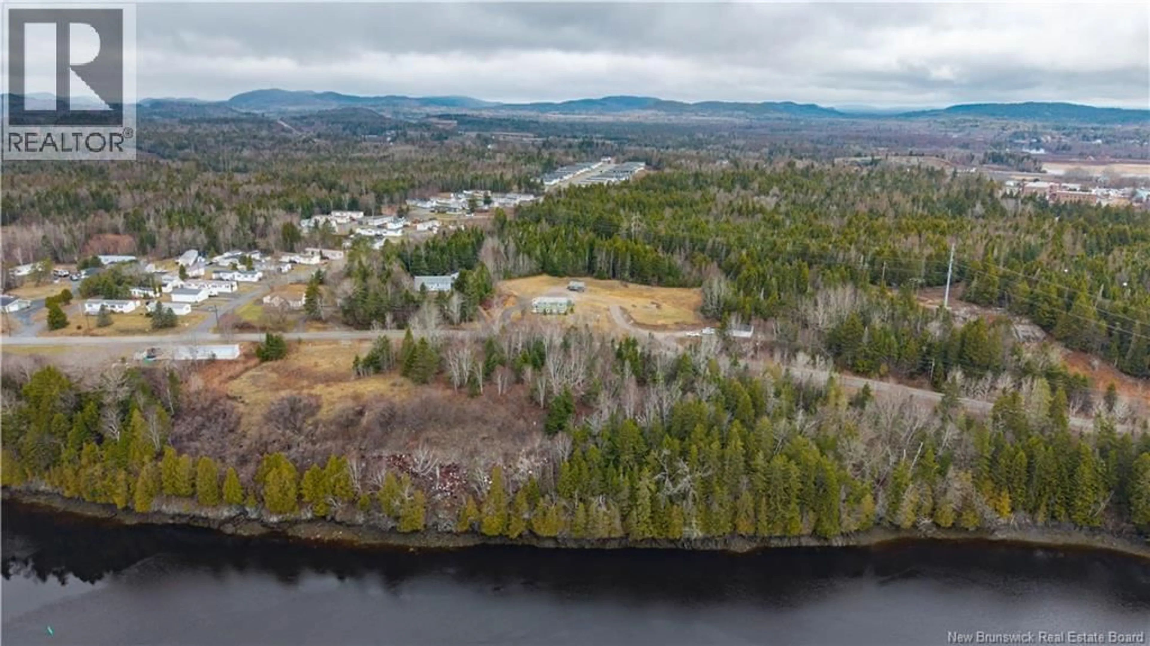 A pic from outside/outdoor area/front of a property/back of a property/a pic from drone, water/lake/river/ocean view for 95 SOUTH STREET, St George New Brunswick E5C3P8