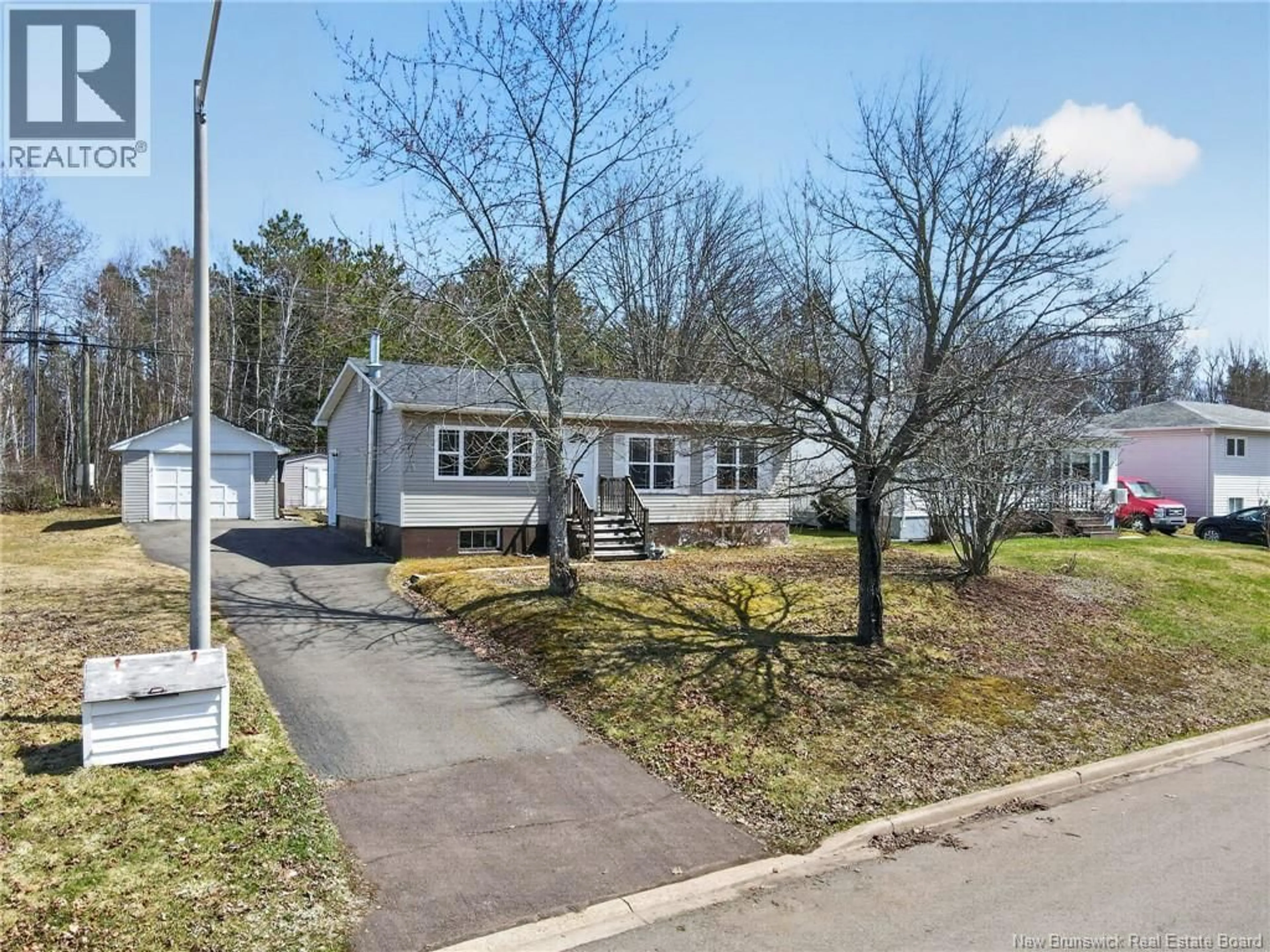 A pic from outside/outdoor area/front of a property/back of a property/a pic from drone, street for 35 LAWSON AVENUE, Riverview New Brunswick E1B3R1