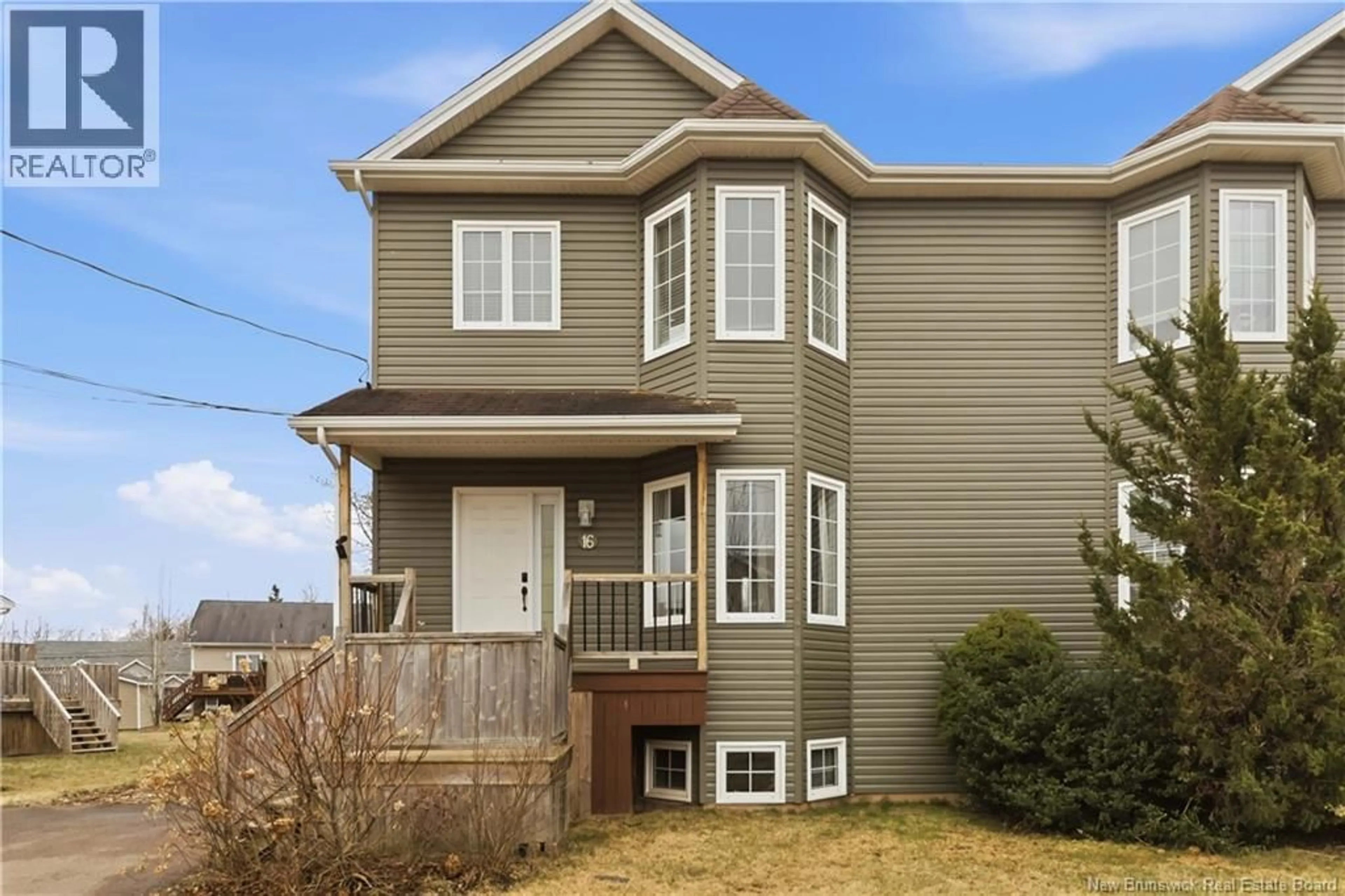 Home with vinyl exterior material, street for 16 CARSDALE COURT, Moncton New Brunswick E1G5G2