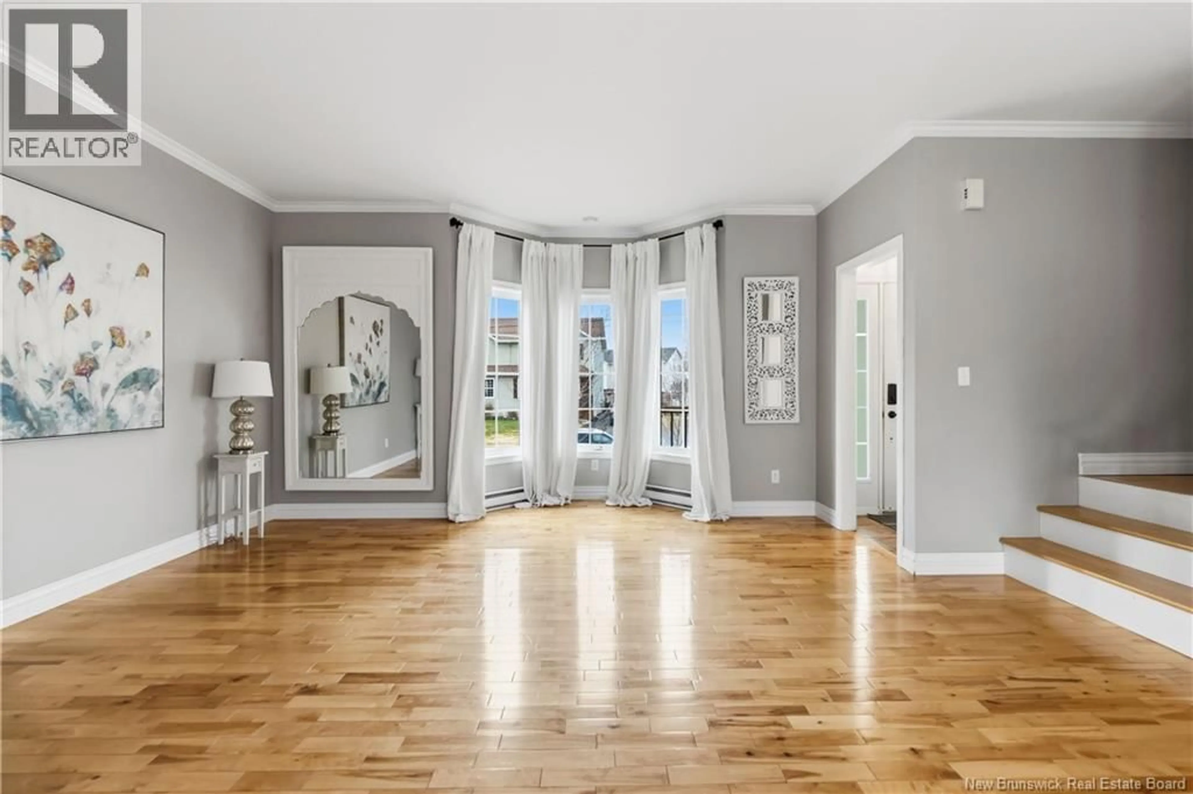 Indoor entryway for 16 CARSDALE COURT, Moncton New Brunswick E1G5G2