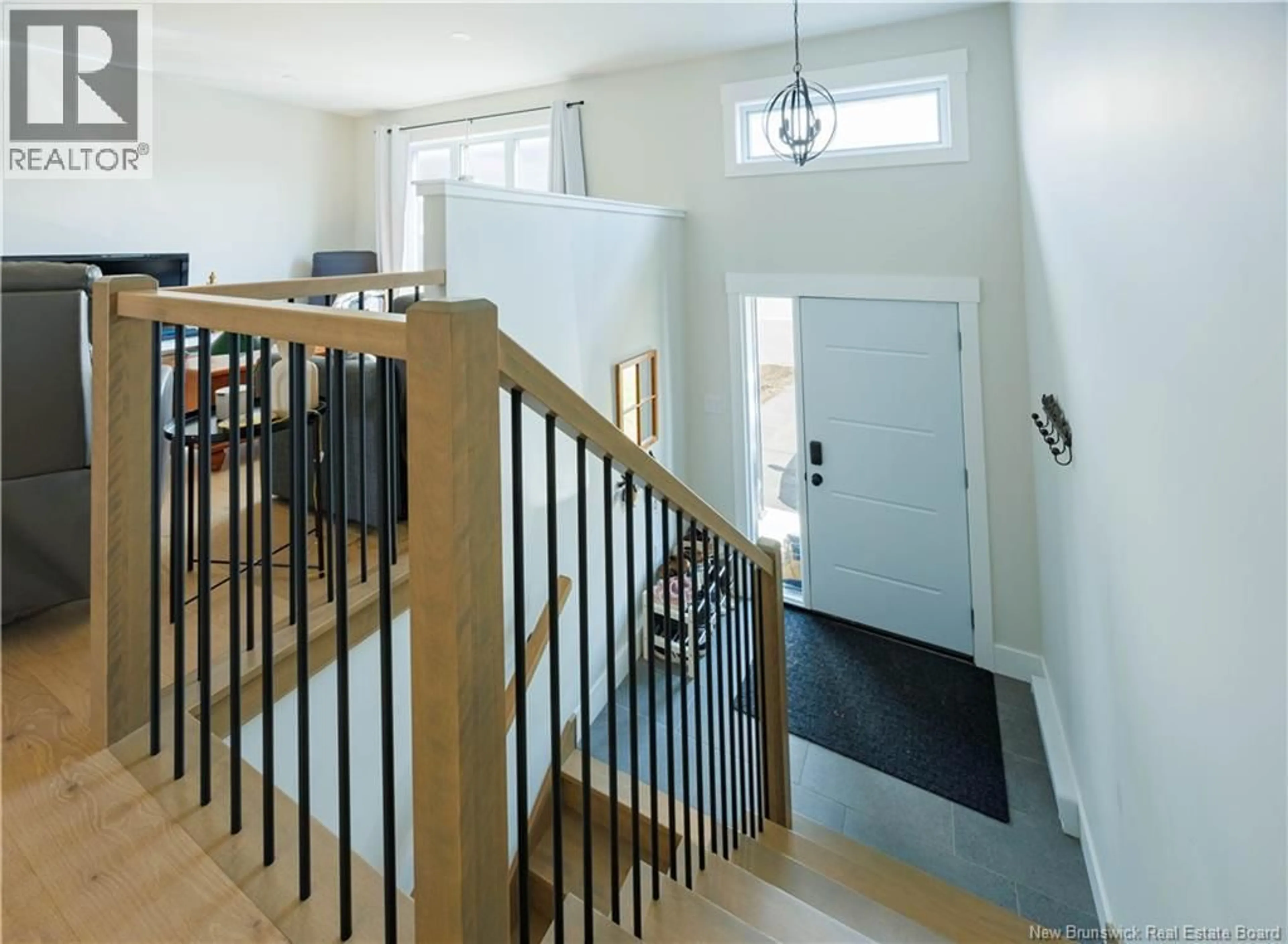 Indoor foyer for 173 ERNEST STREET, Dieppe New Brunswick E1A4T2