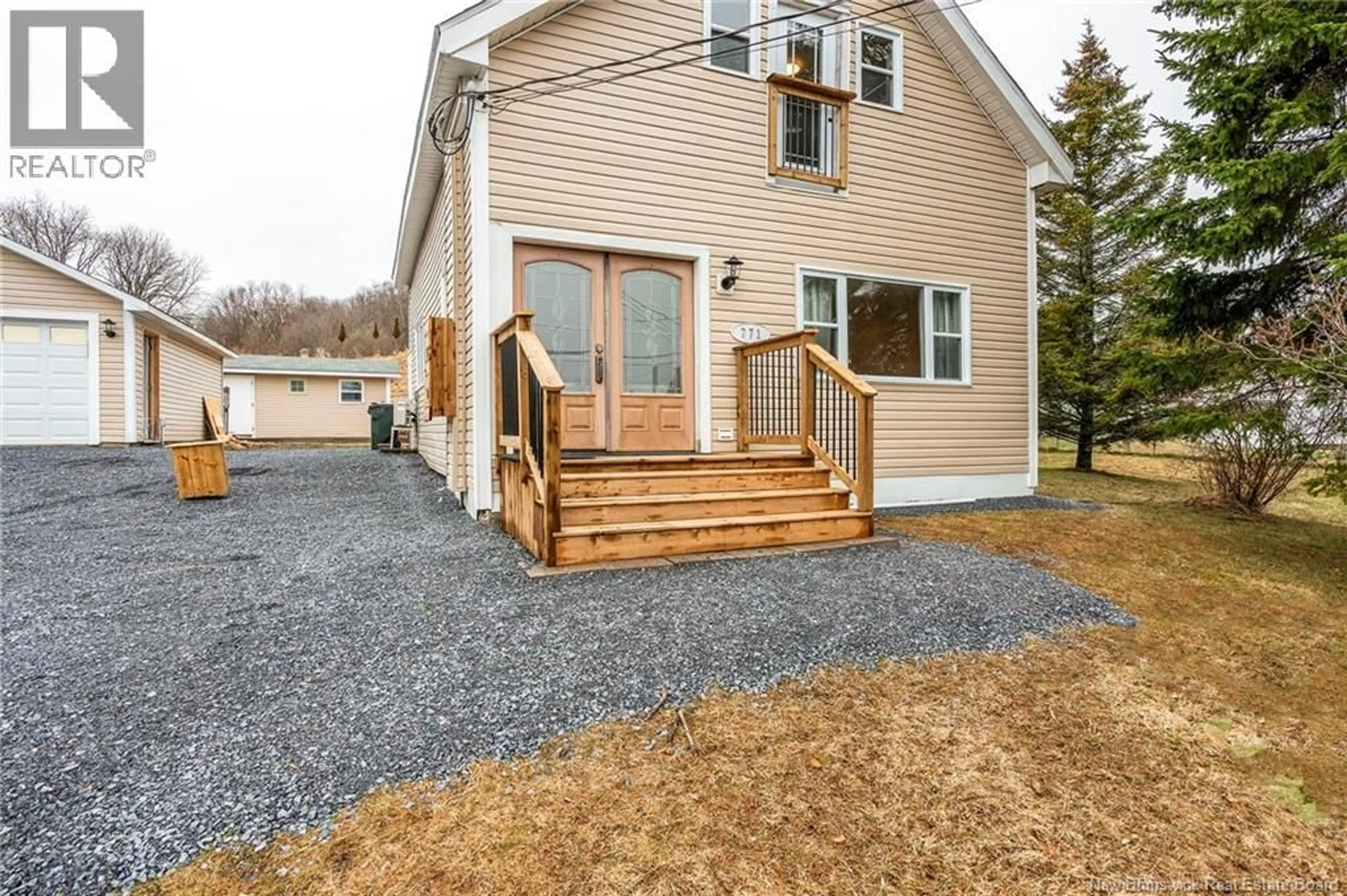 Patio, street for 771 BAY STREET, Saint John New Brunswick L4J6X4