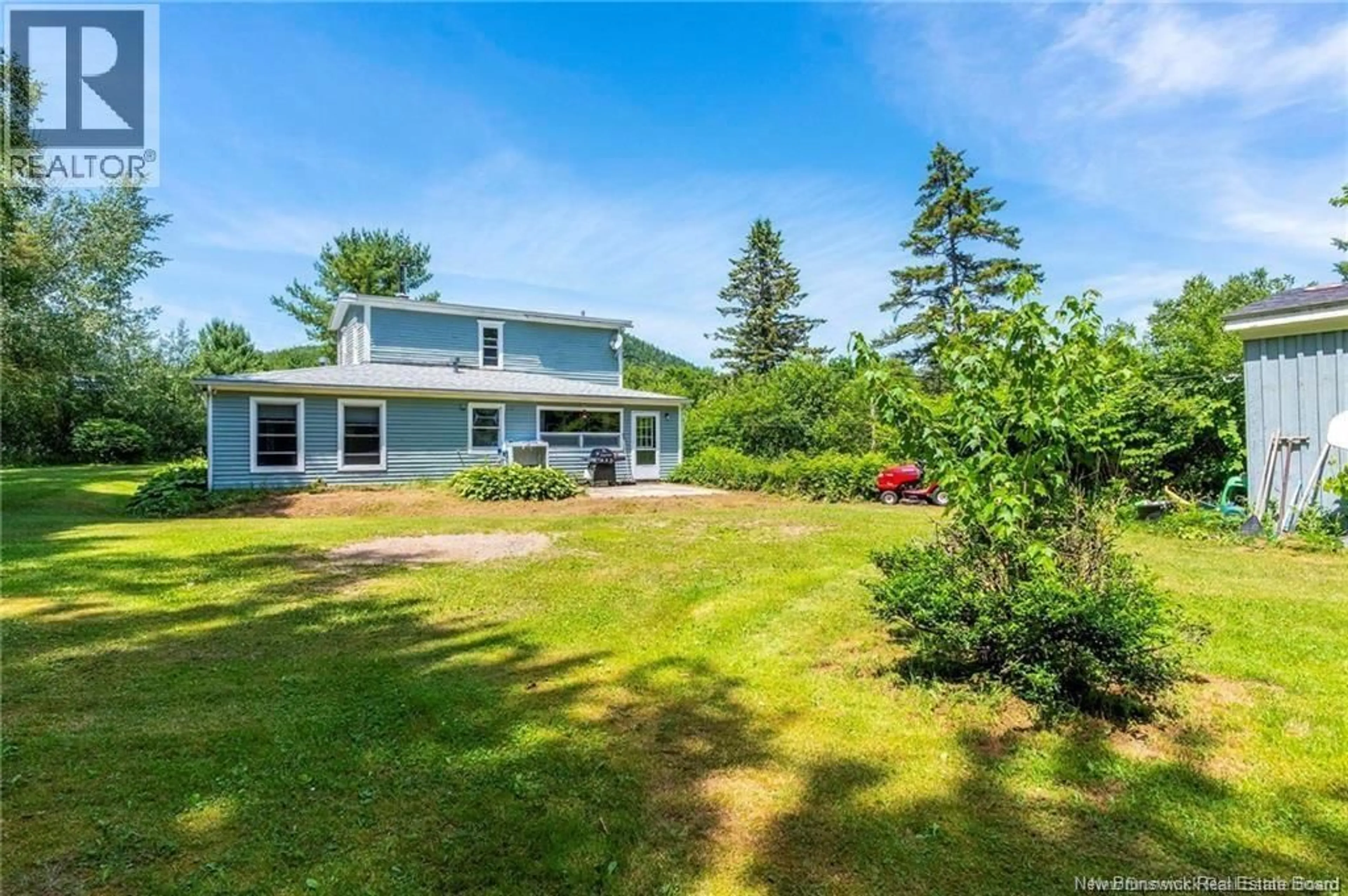 A pic from outside/outdoor area/front of a property/back of a property/a pic from drone, water/lake/river/ocean view for 23 WELSFORD STATION ROAD, Welsford New Brunswick E5K4A5
