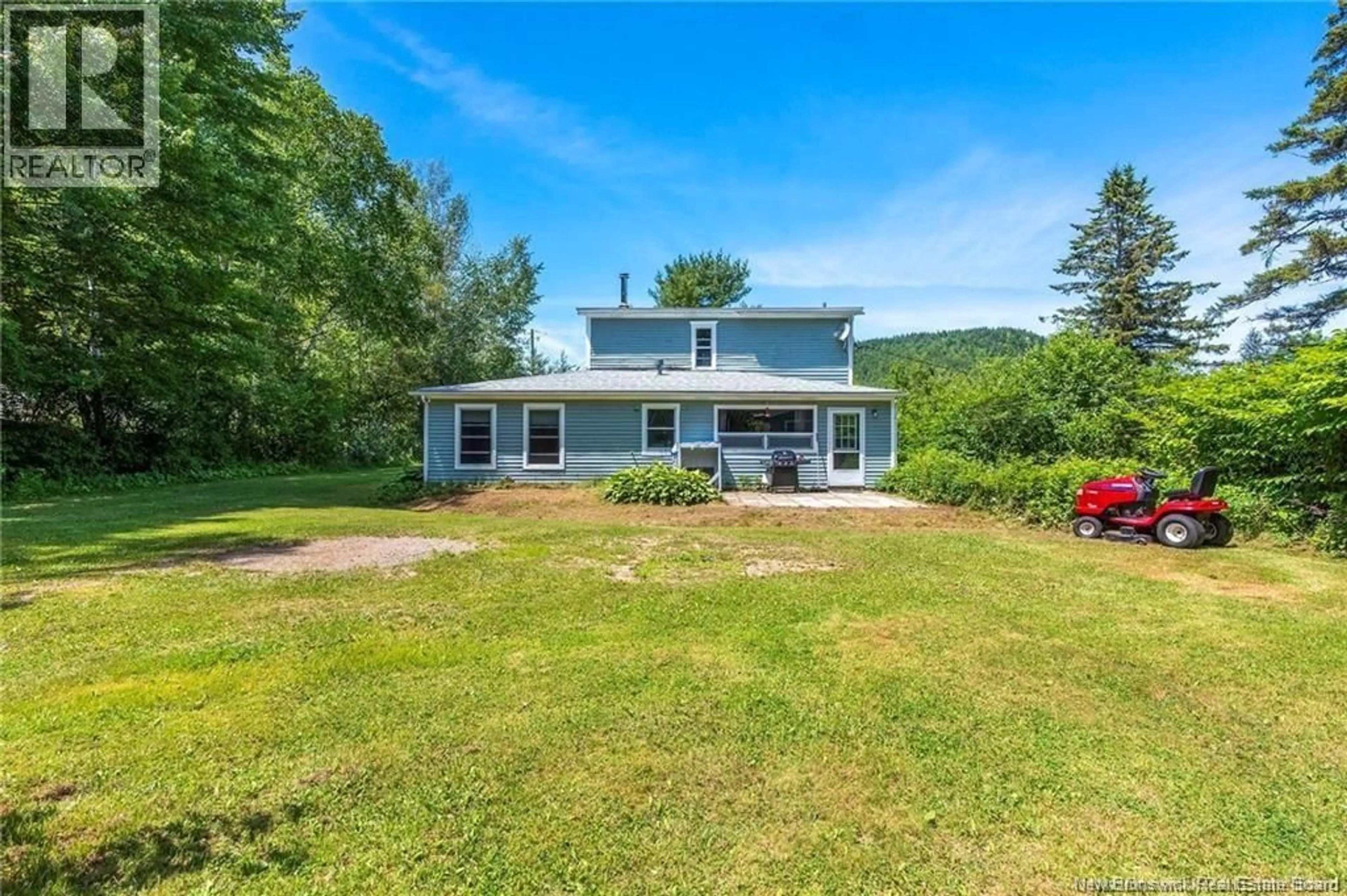 A pic from outside/outdoor area/front of a property/back of a property/a pic from drone, water/lake/river/ocean view for 23 WELSFORD STATION ROAD, Welsford New Brunswick E5K4A5