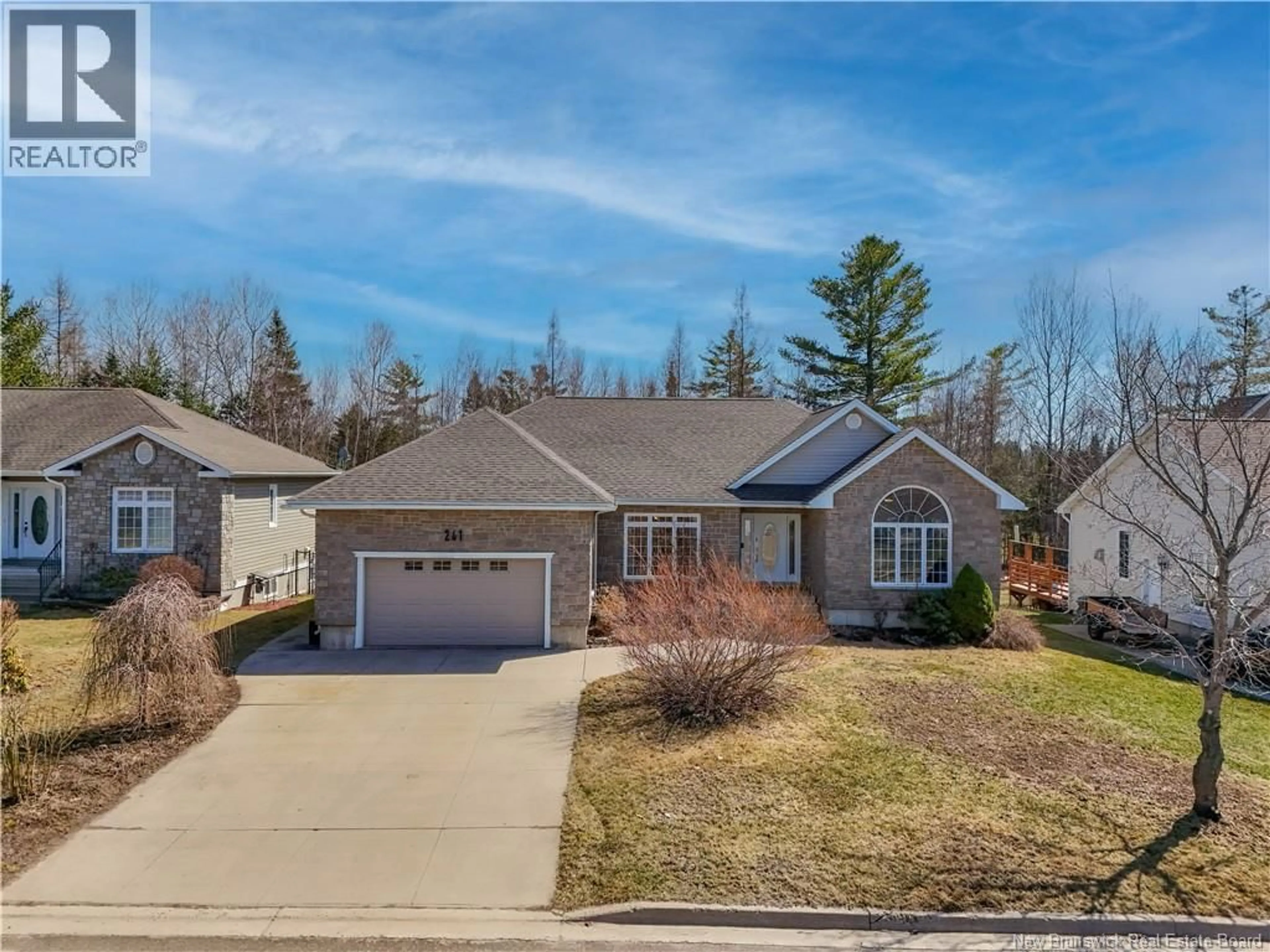 A pic from outside/outdoor area/front of a property/back of a property/a pic from drone, street for 241 SUMMERHILL ROW, Fredericton New Brunswick E3G0C5