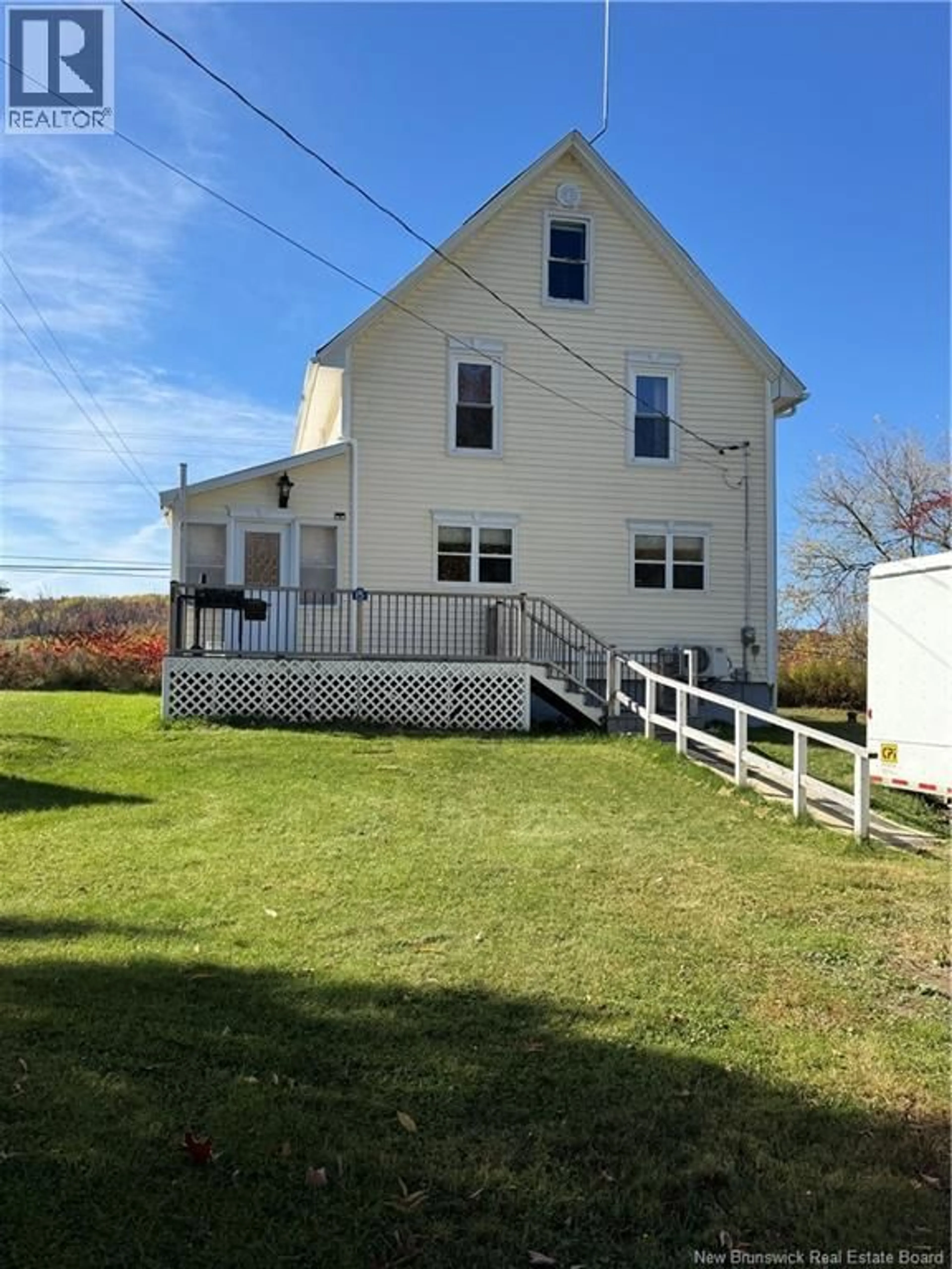 A pic from outside/outdoor area/front of a property/back of a property/a pic from drone, building for 15 UNDERHILL STREET, Stickney New Brunswick E7L4E3