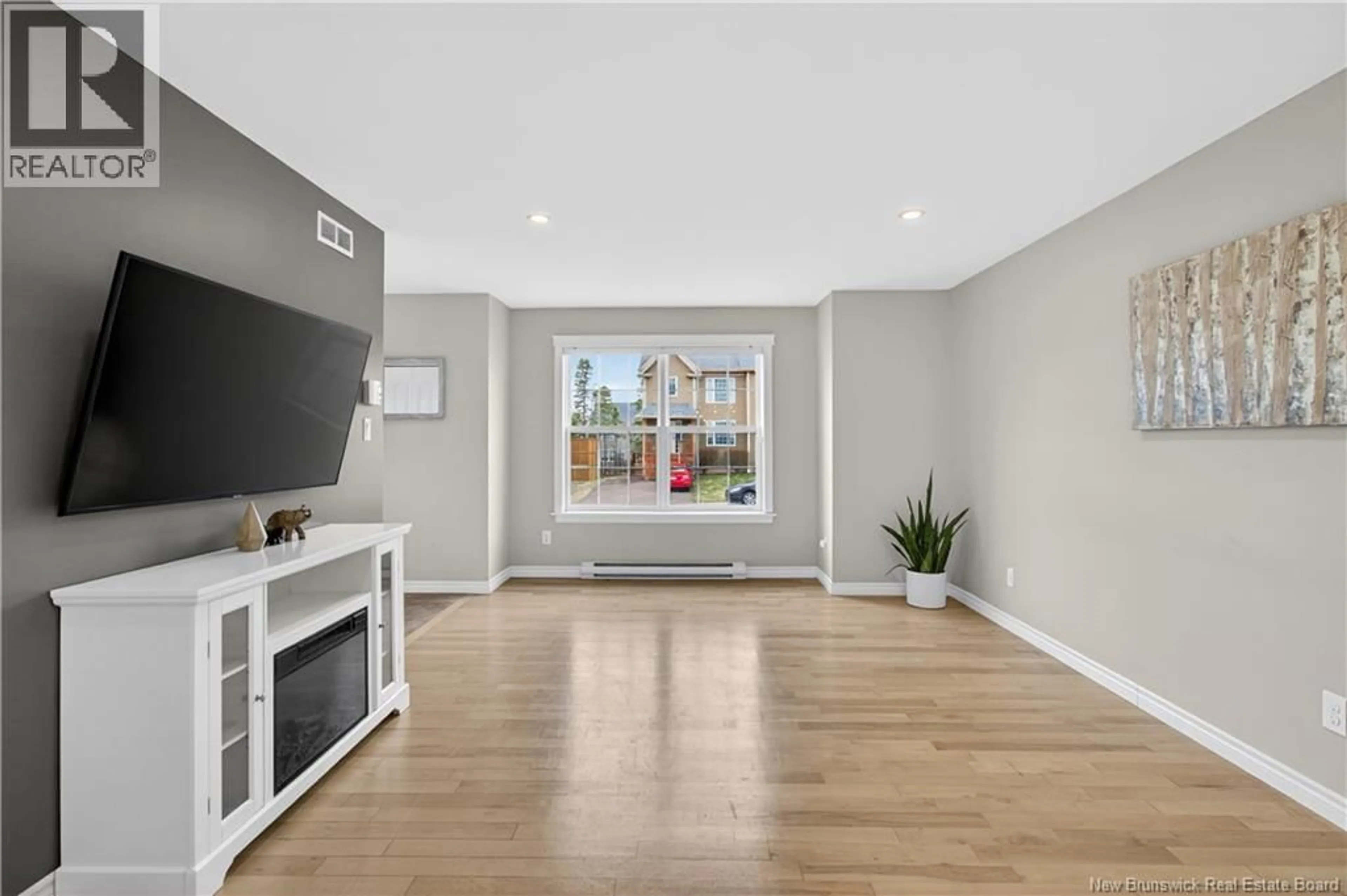 Unknown for 40 CHIANTI, Dieppe New Brunswick E1A9A9