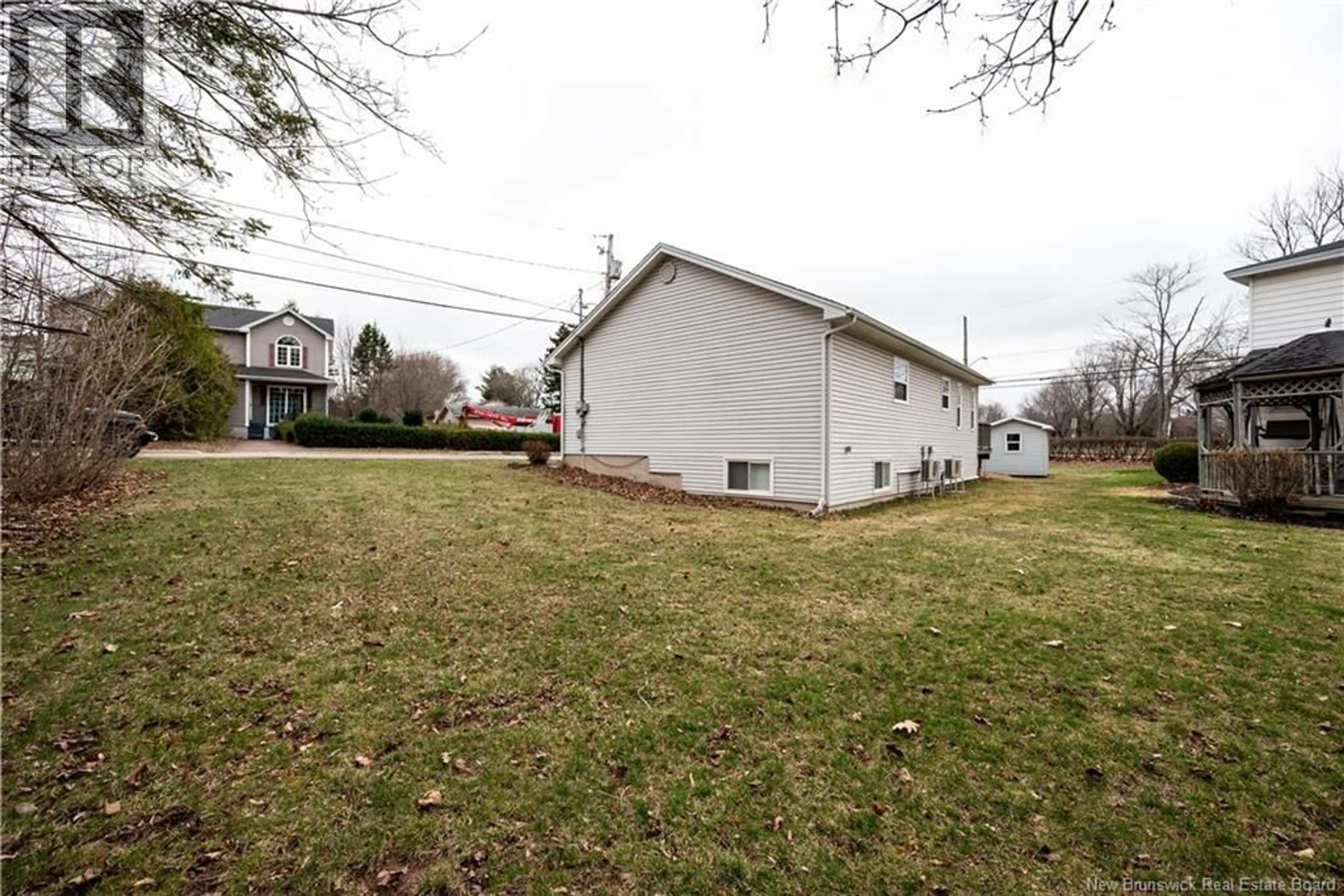 Patio, street for 33 REILLY AVENUE, Moncton New Brunswick E1A3H2