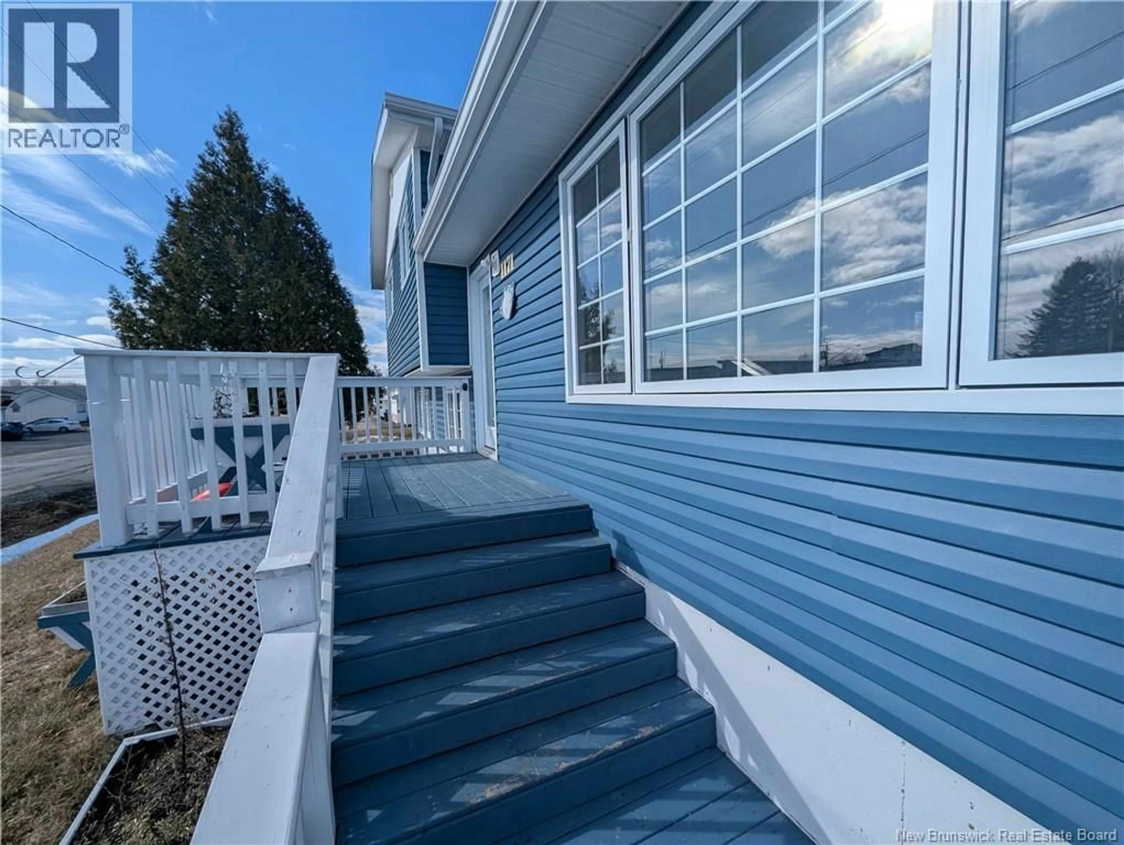 Home with vinyl exterior material, unknown for 1171 VICTORIA, Bathurst New Brunswick E2A4G2