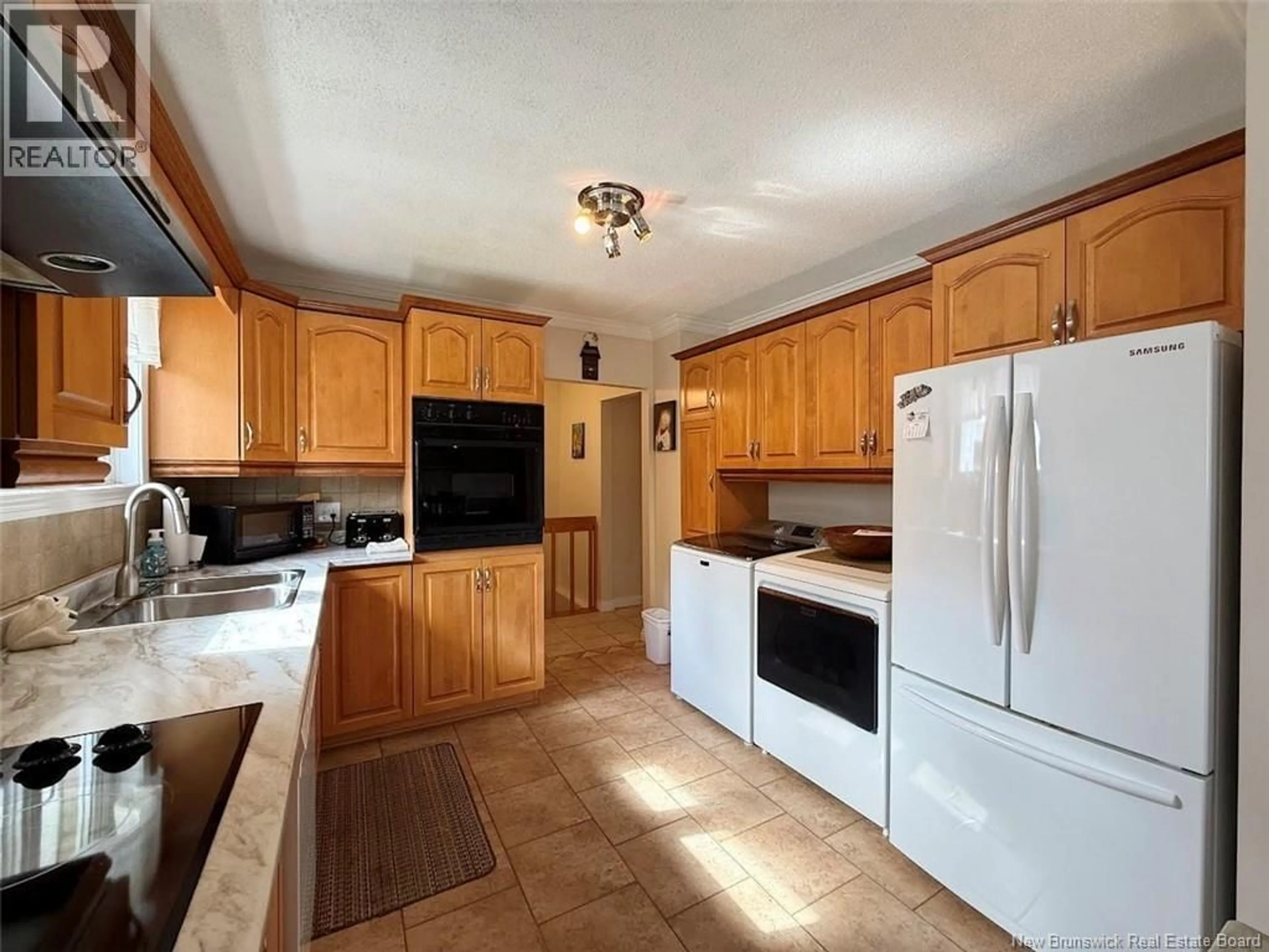 Standard kitchen, ceramic/tile floor for 50 ISIDORE-BOUCHER BOULEVARD, Saint-Jacques New Brunswick E7B1V7