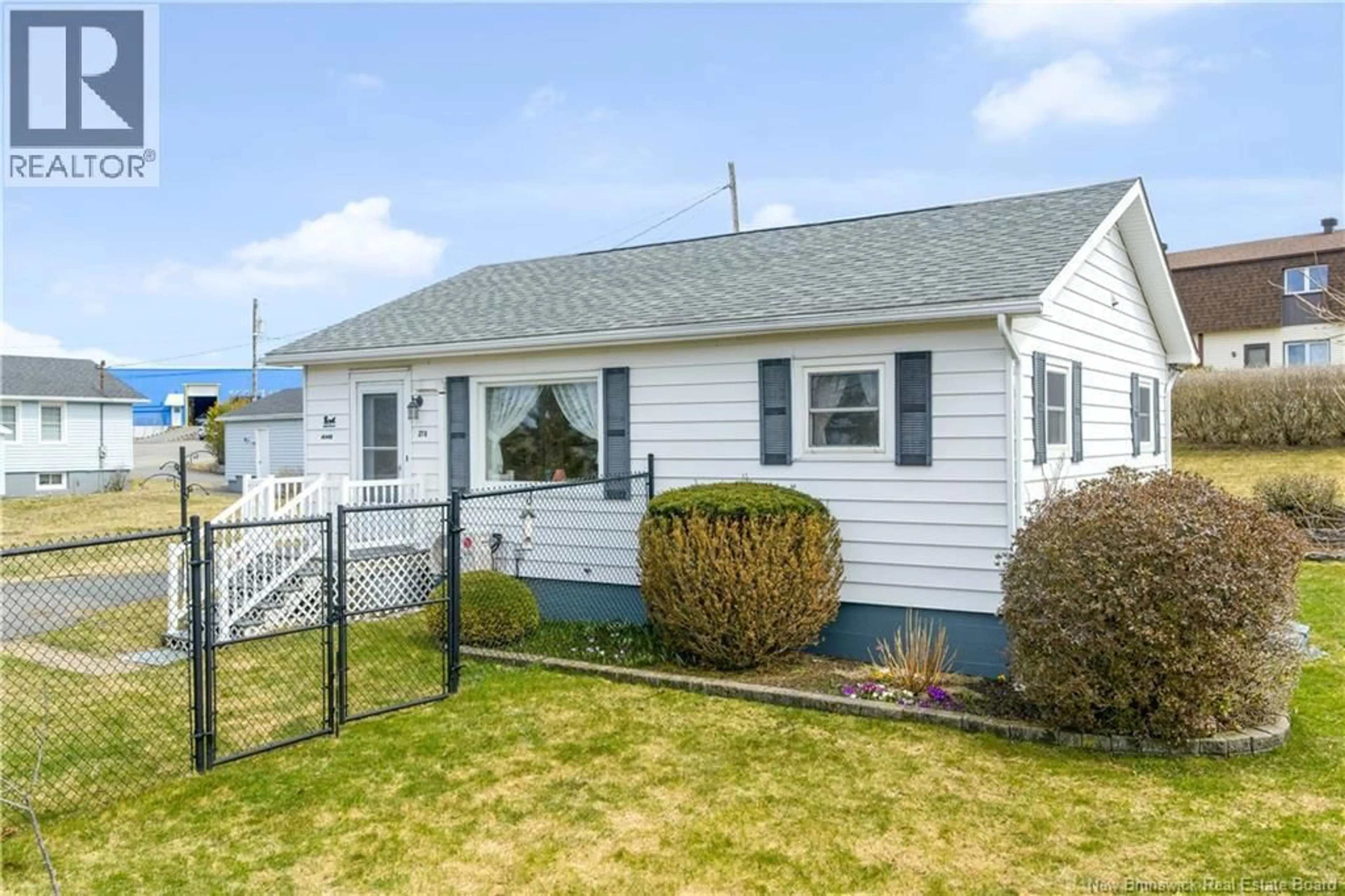 Home with vinyl exterior material, street for 278 MOLSON AVENUE, Saint John New Brunswick E2M3J7