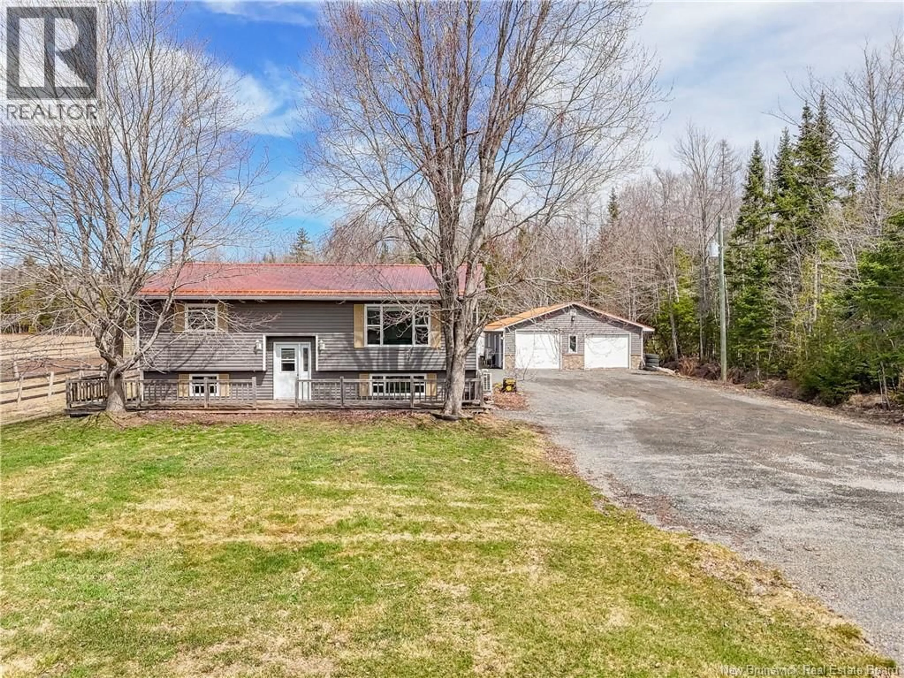 A pic from outside/outdoor area/front of a property/back of a property/a pic from drone, street for 434 FRENCH LAKE ROAD, French Lake New Brunswick E2V4E3