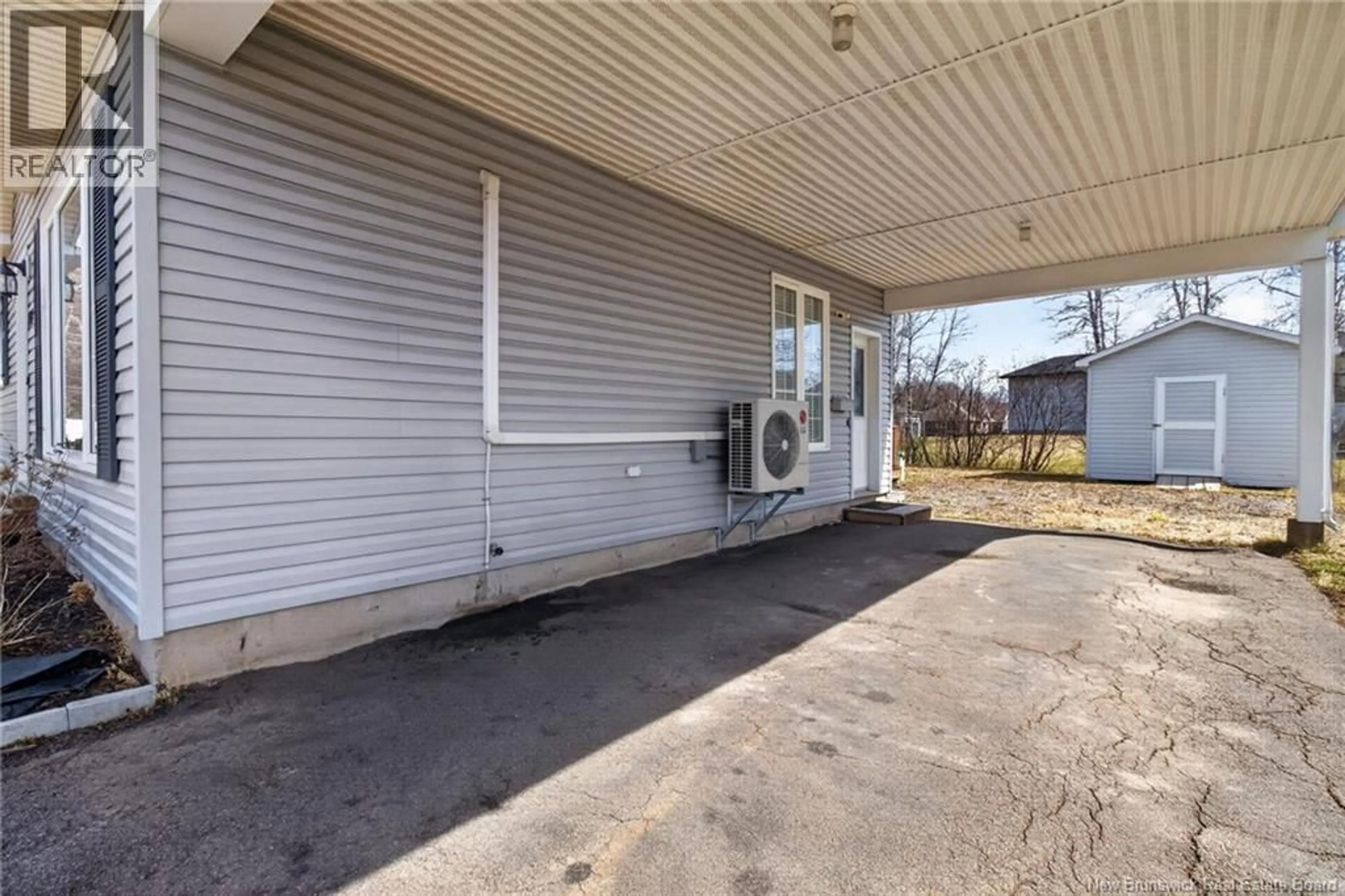 Unknown for 114 DOLBEAU, Dieppe New Brunswick E1A6V6