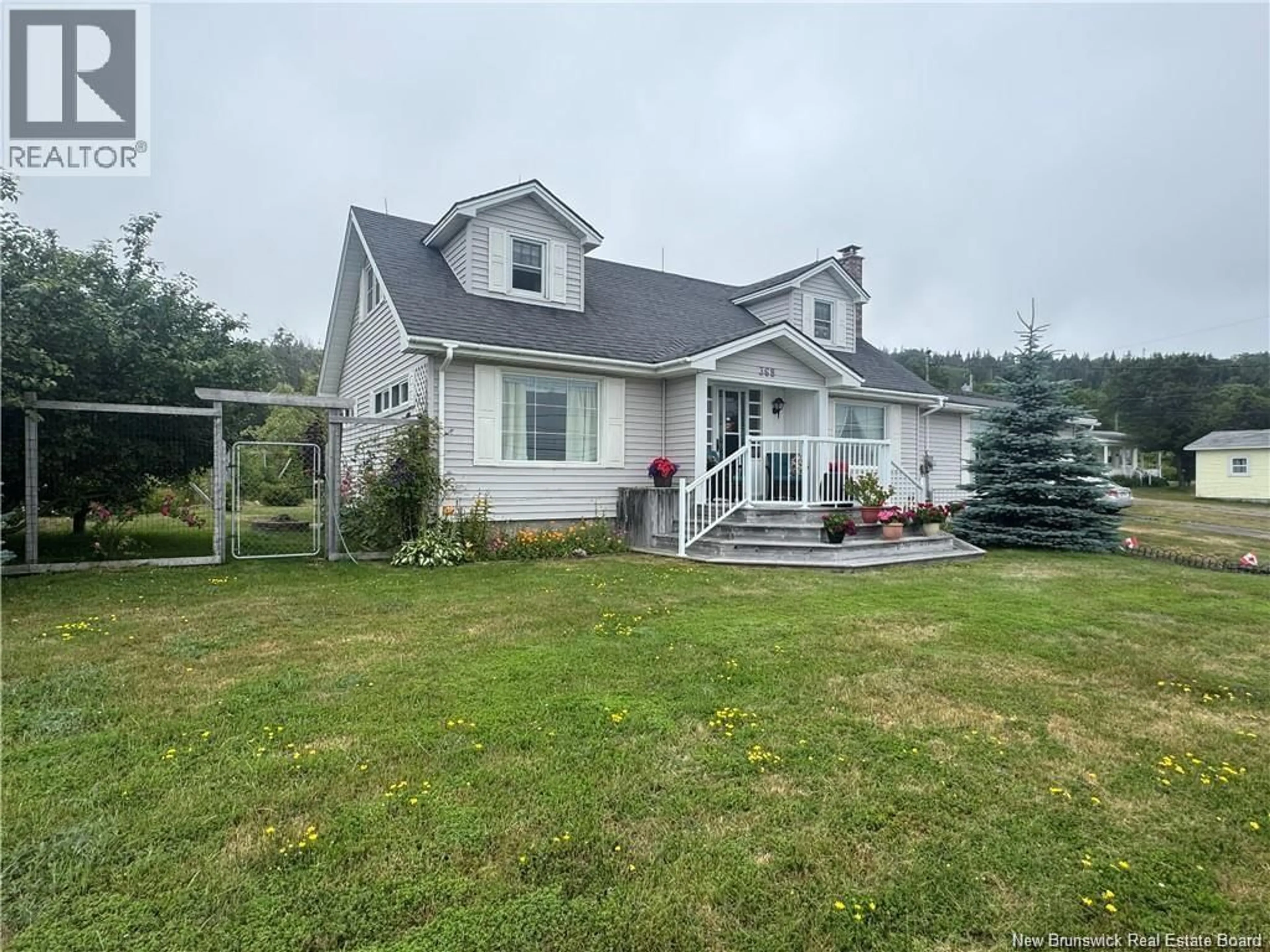 A pic from outside/outdoor area/front of a property/back of a property/a pic from drone, mountain view for 368 ROUTE 776, Grand Manan New Brunswick E5G1C8
