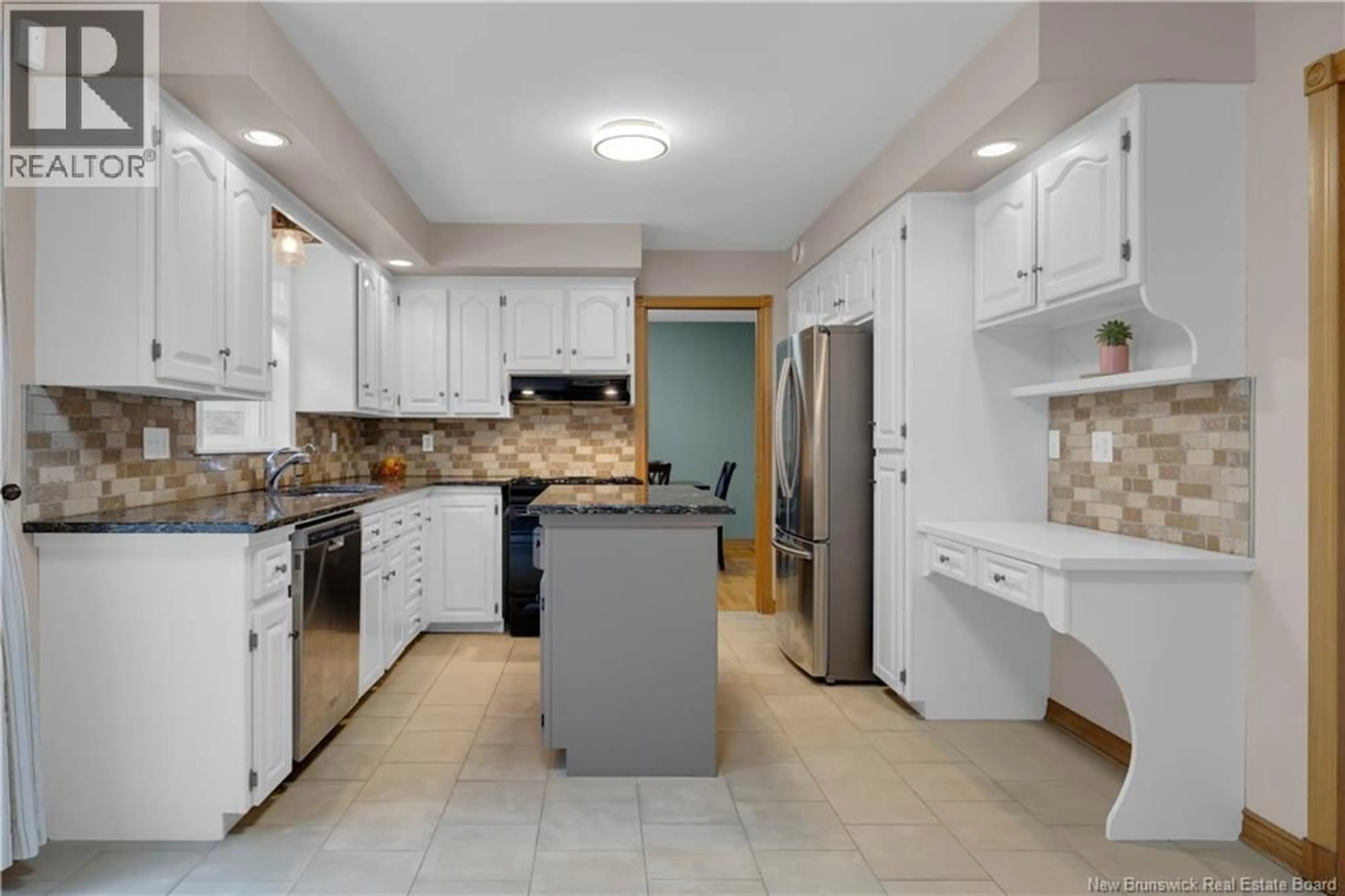 Unknown for 16 AMELIA COURT, Saint John New Brunswick E2K5M3