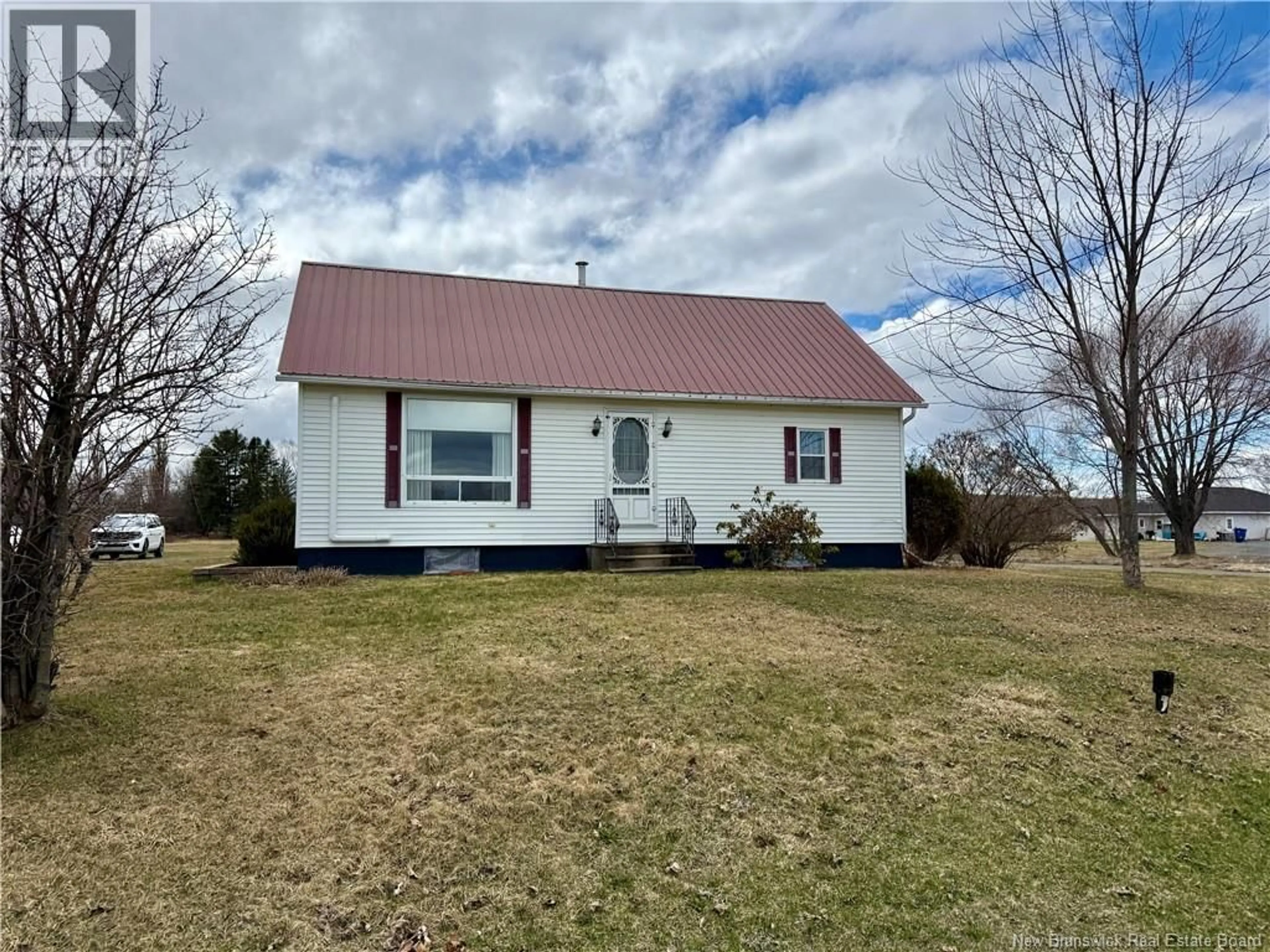 Home with vinyl exterior material, unknown for 331 RTE 560, Jacksonville New Brunswick E7M3H1