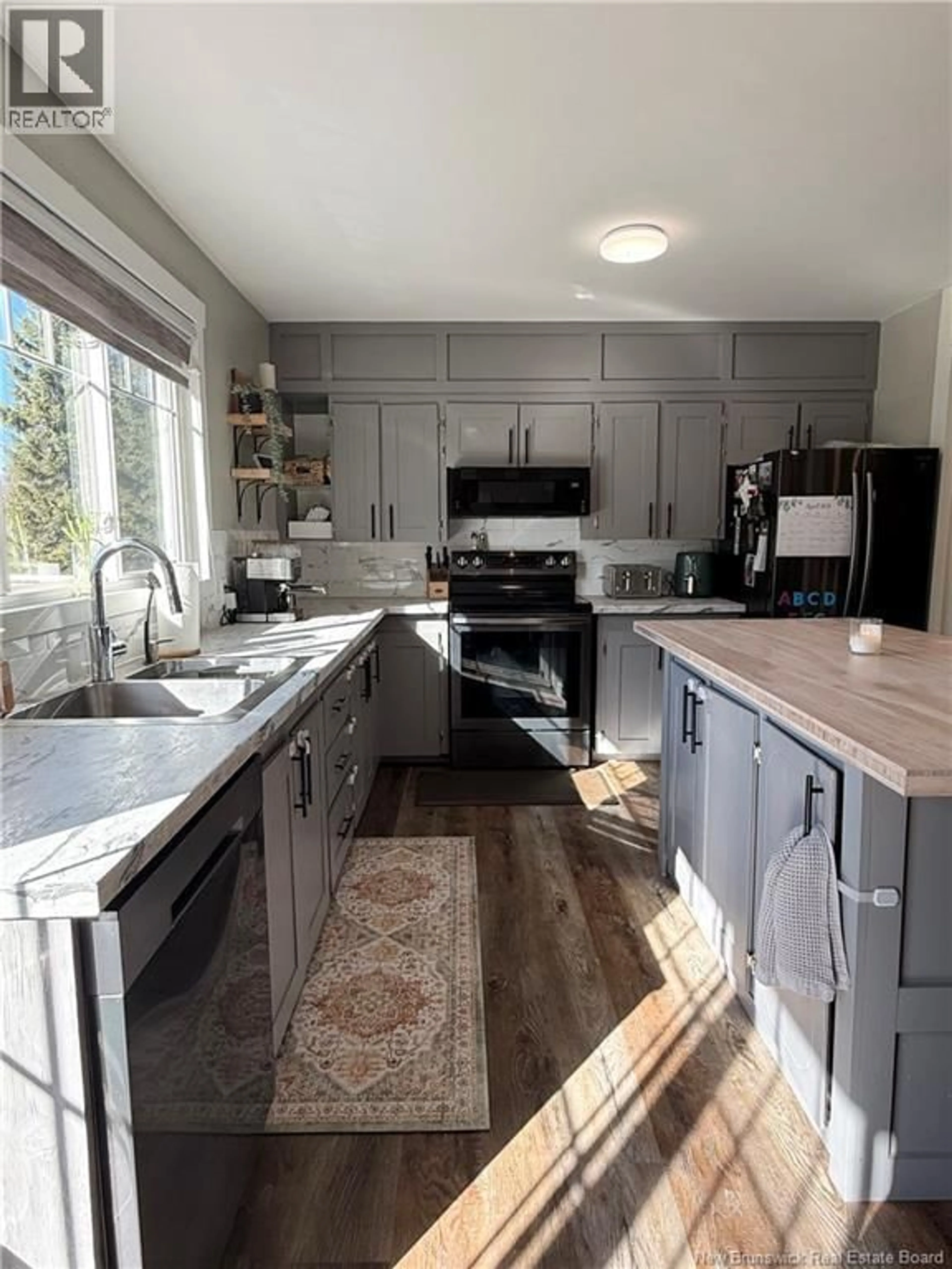 Open concept kitchen, unknown for 3385 ROUTE 118, South Nelson New Brunswick E1N6C8