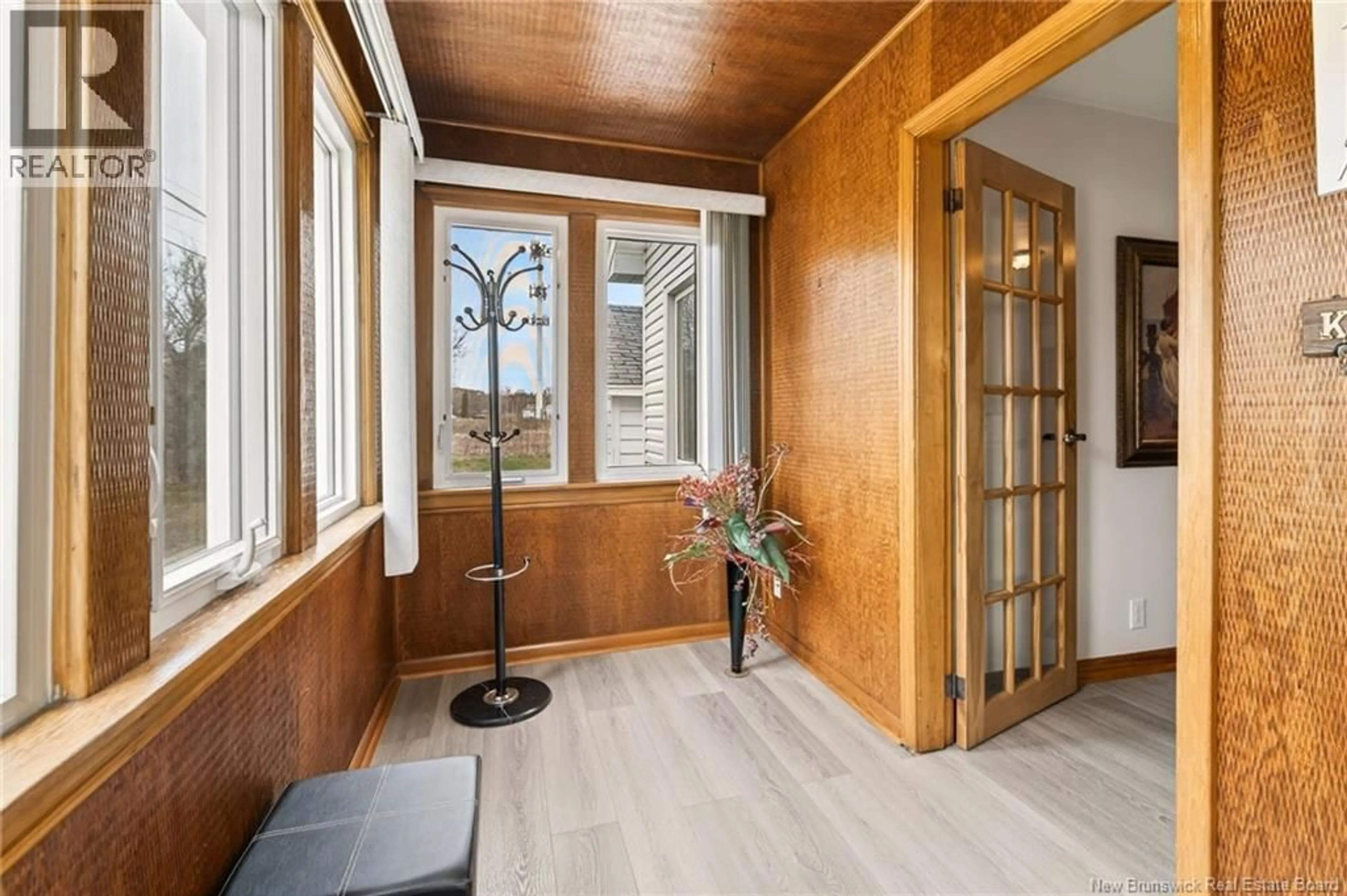 Indoor entryway for 62 FRONTENAC STREET, Moncton New Brunswick E1A2P6
