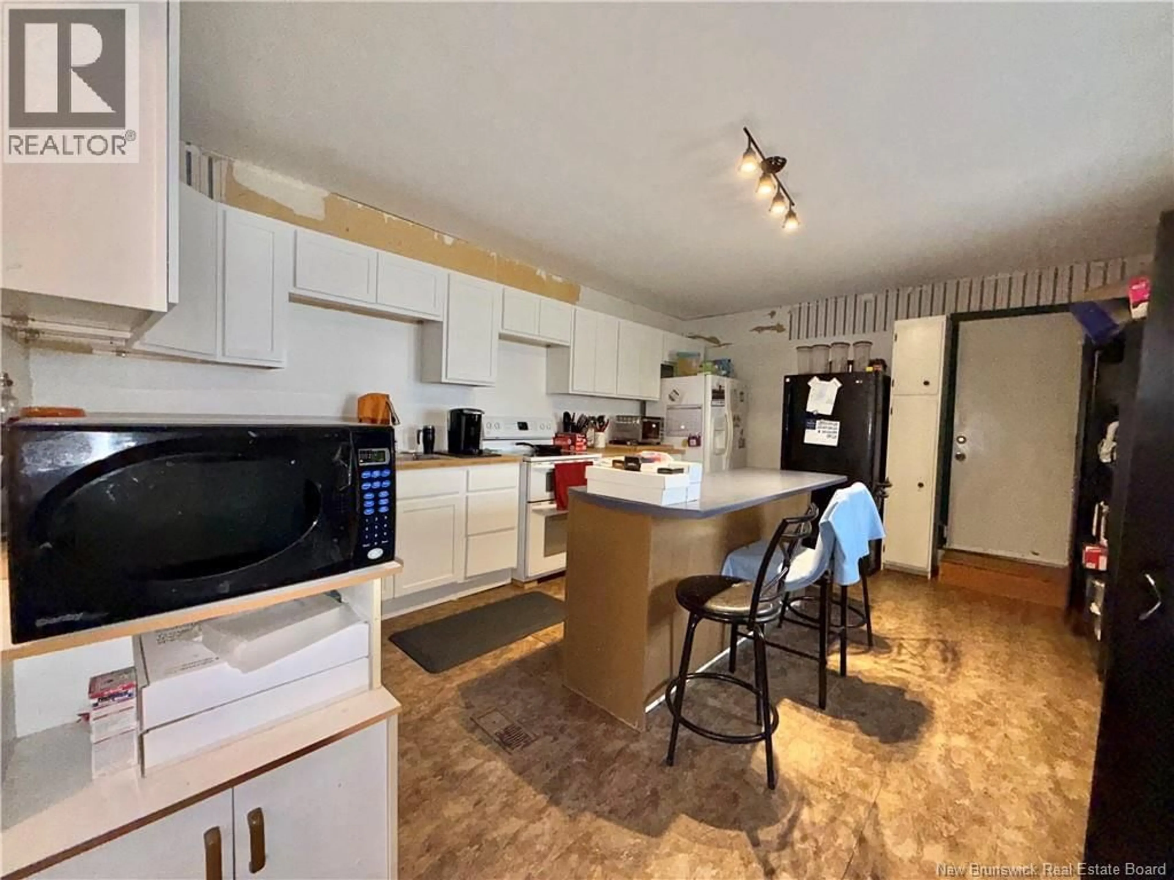Open concept kitchen, unknown for 13 LAKE AVENUE, McAdam New Brunswick E6J1N5