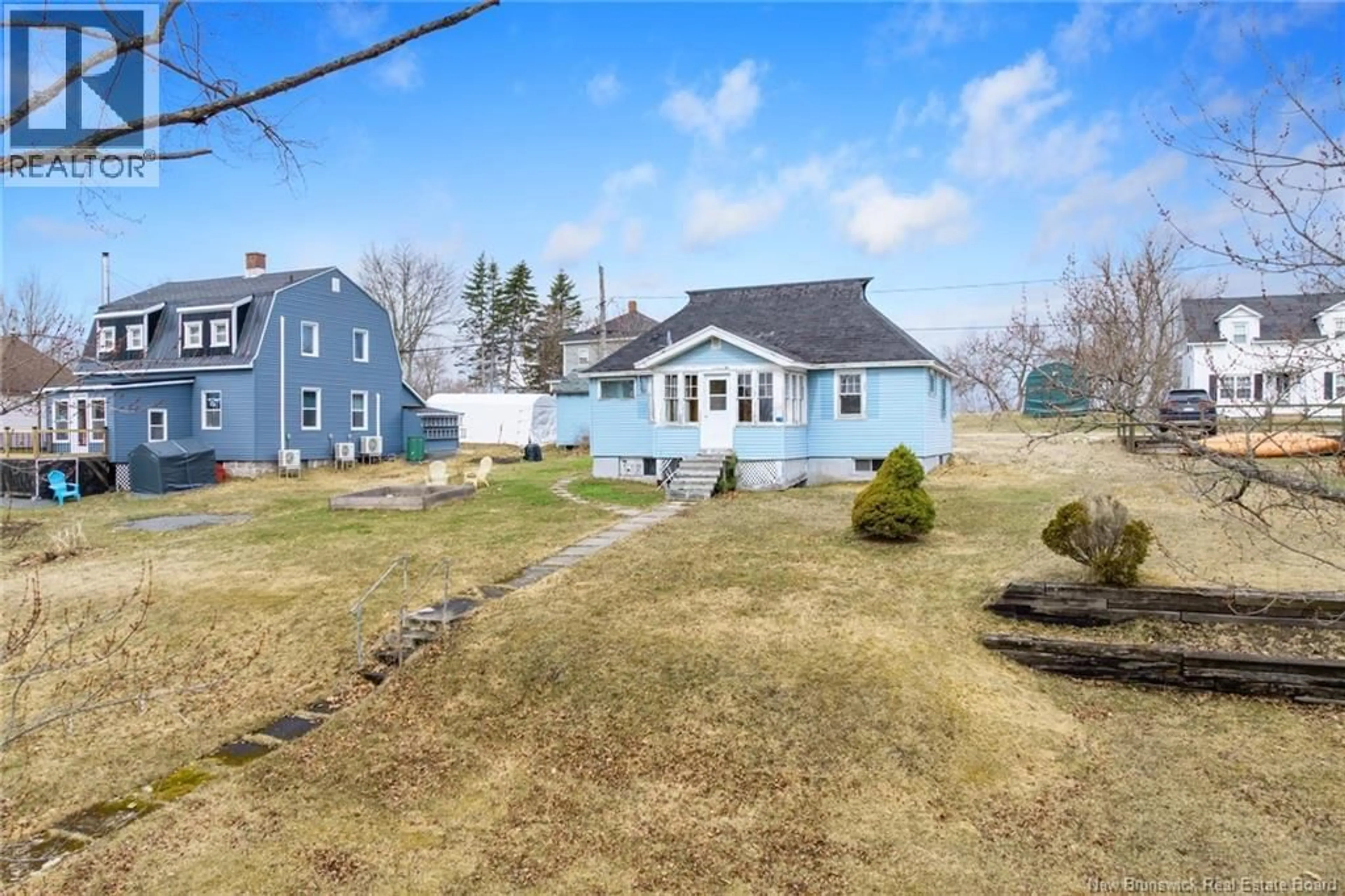 A pic from outside/outdoor area/front of a property/back of a property/a pic from drone, street for 19 ROCKLAND DRIVE, McAdam New Brunswick E6J1V3