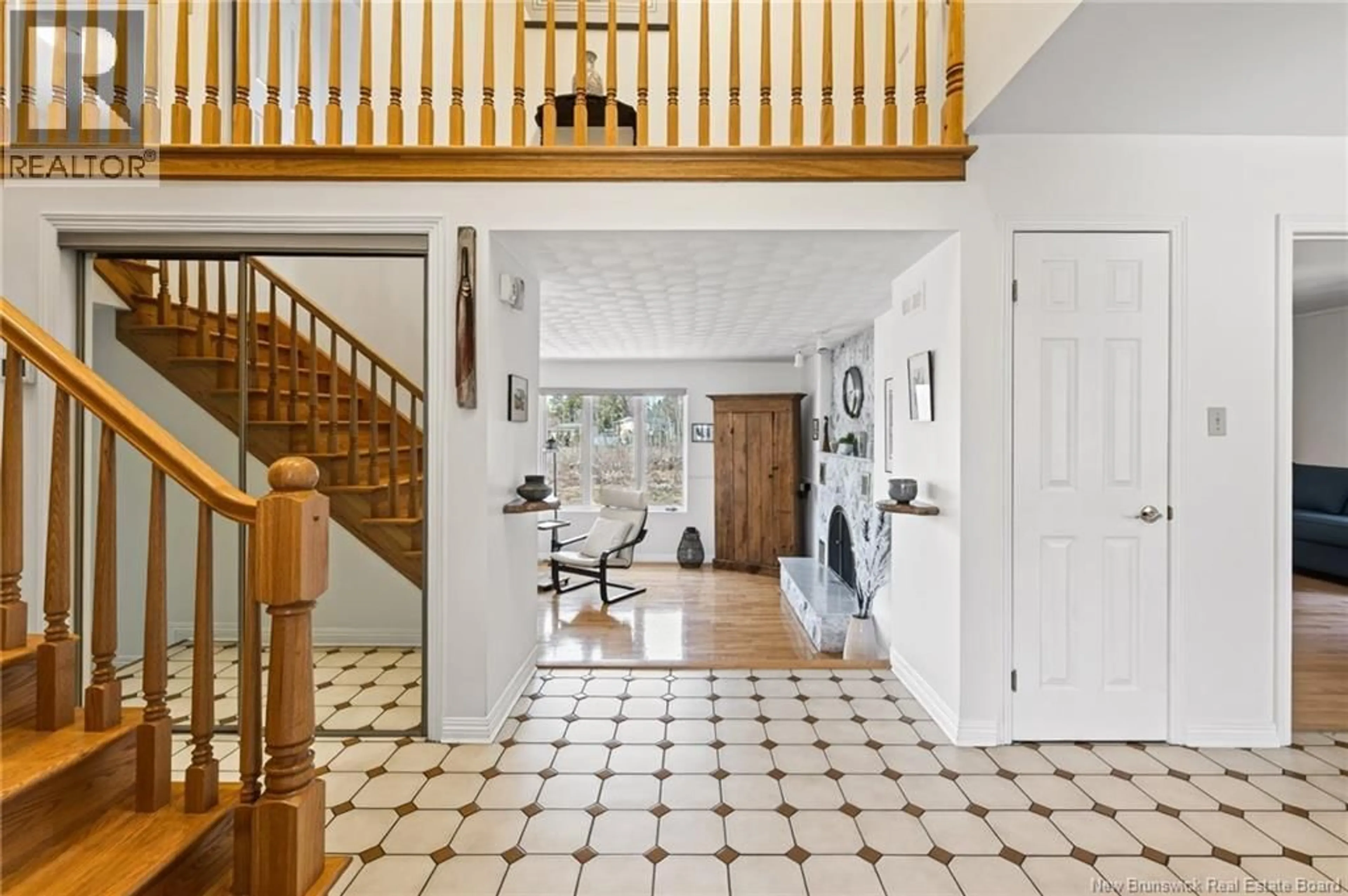Indoor entryway for 45 LES ARPENTS-VERTS ROAD, Grand-Barachois New Brunswick E4P7S4