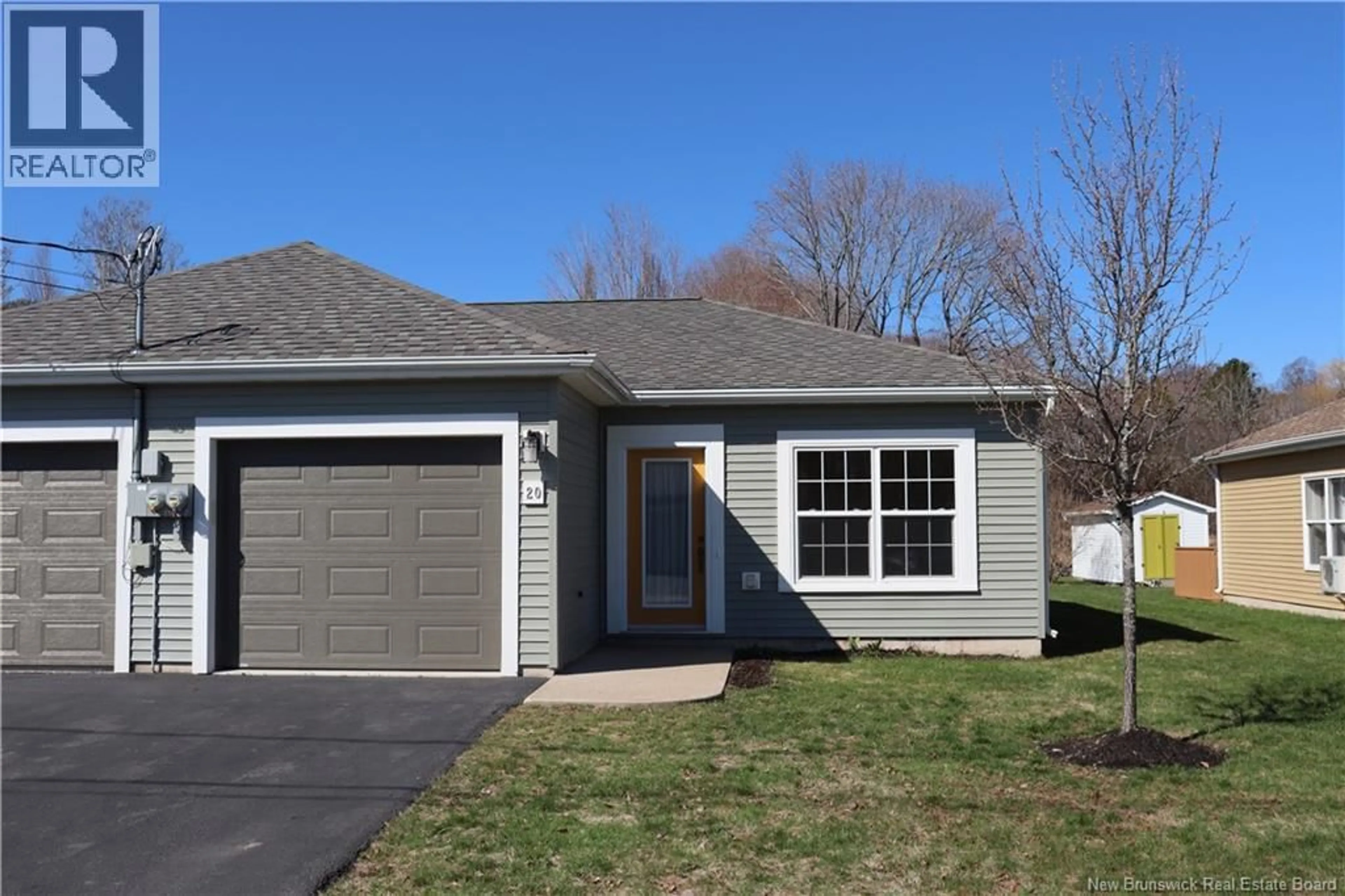 Home with vinyl exterior material, street for 20 PARKVIEW LANE, Sussex New Brunswick E4E0J8