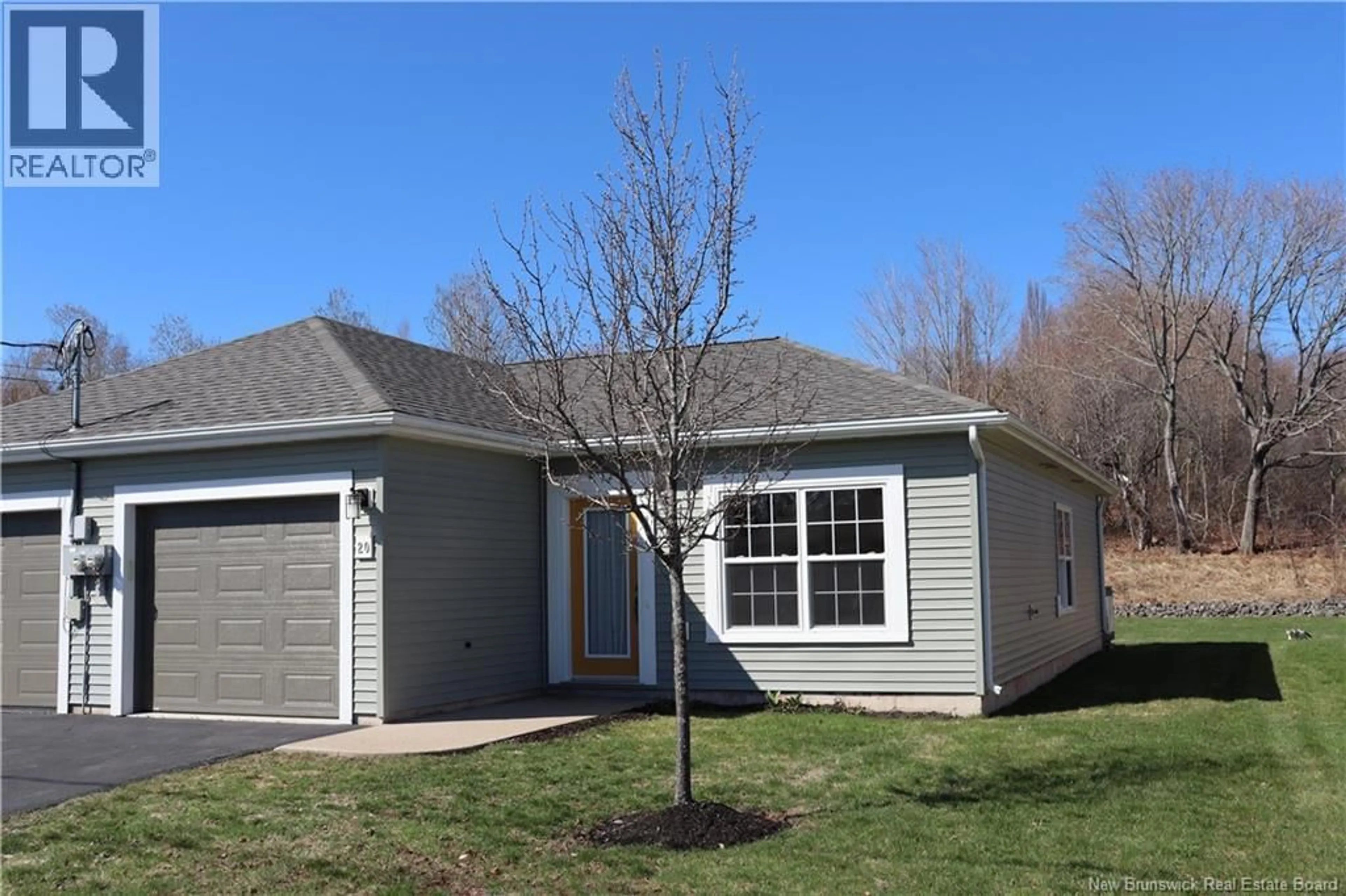 Home with vinyl exterior material, street for 20 PARKVIEW LANE, Sussex New Brunswick E4E0J8