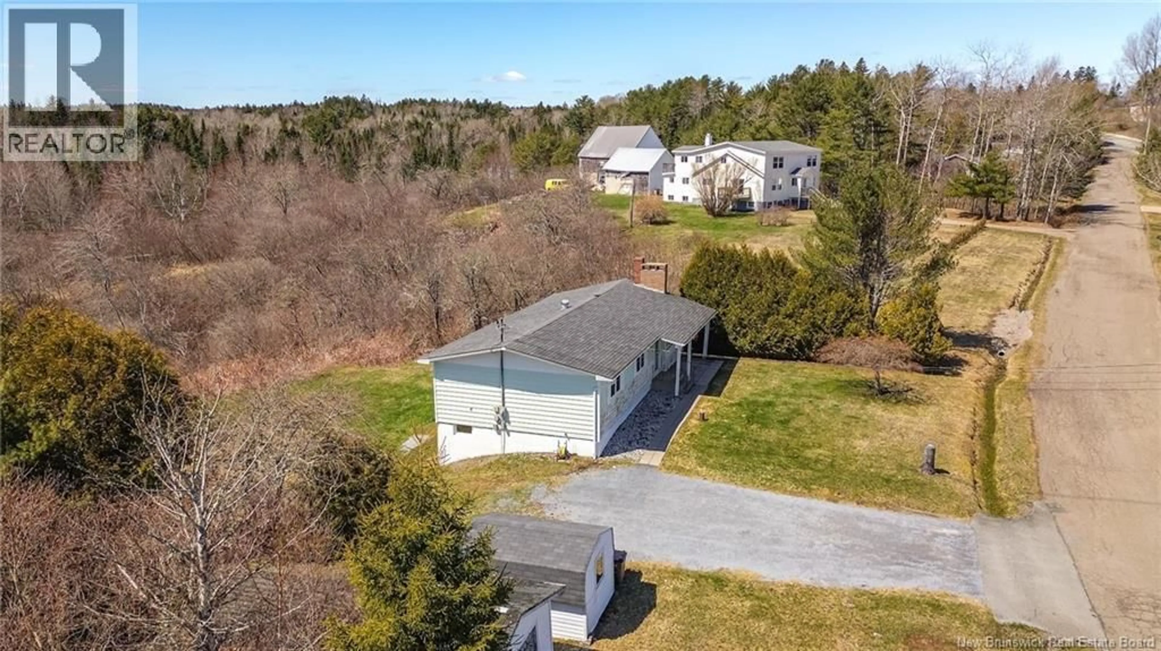 A pic from outside/outdoor area/front of a property/back of a property/a pic from drone, unknown for 55 MELLINGER CRESCENT, Saint John New Brunswick E2M6S8