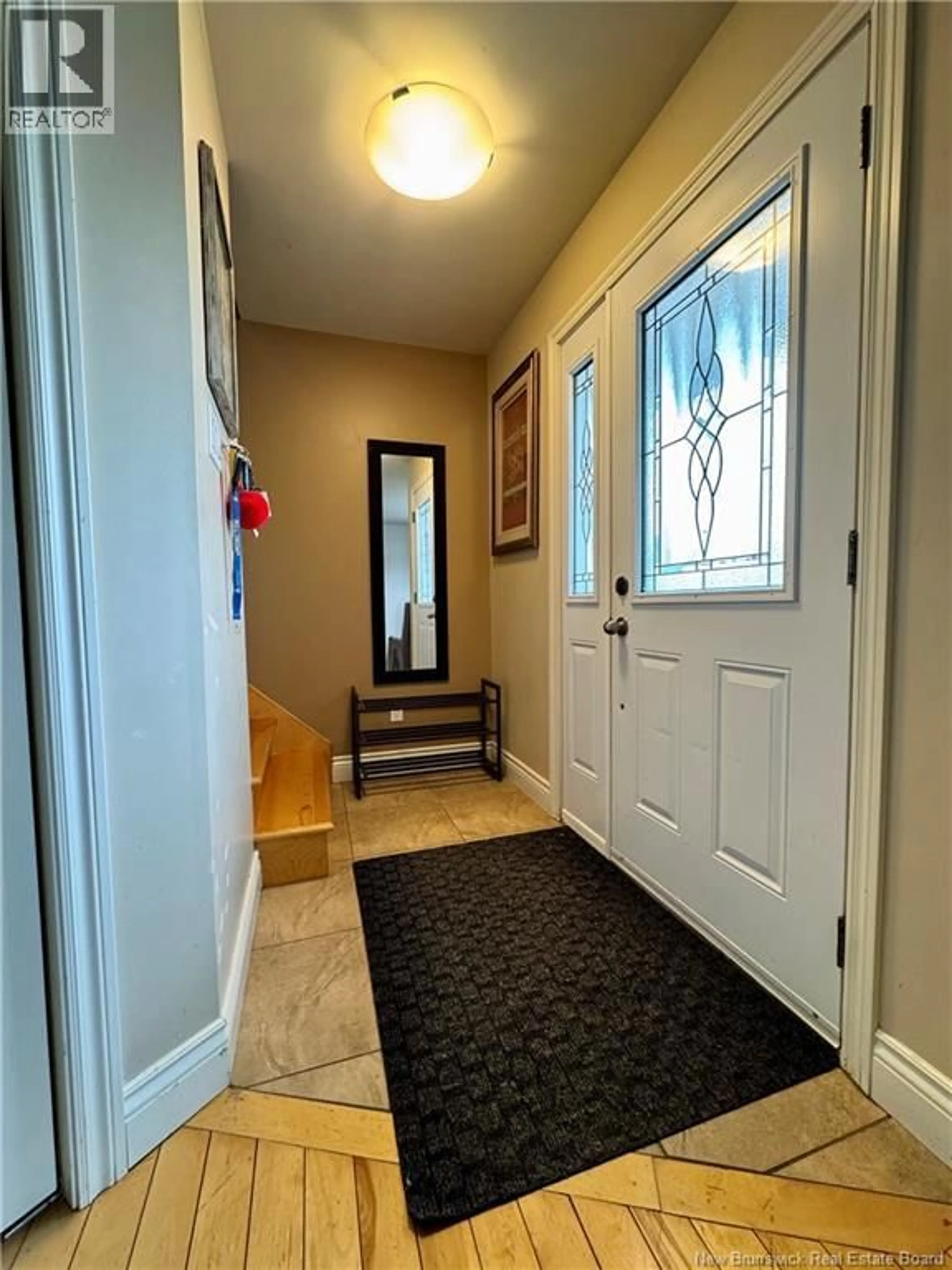 Indoor entryway for 117 JEANNETTE STREET, Dieppe New Brunswick E1A0K3
